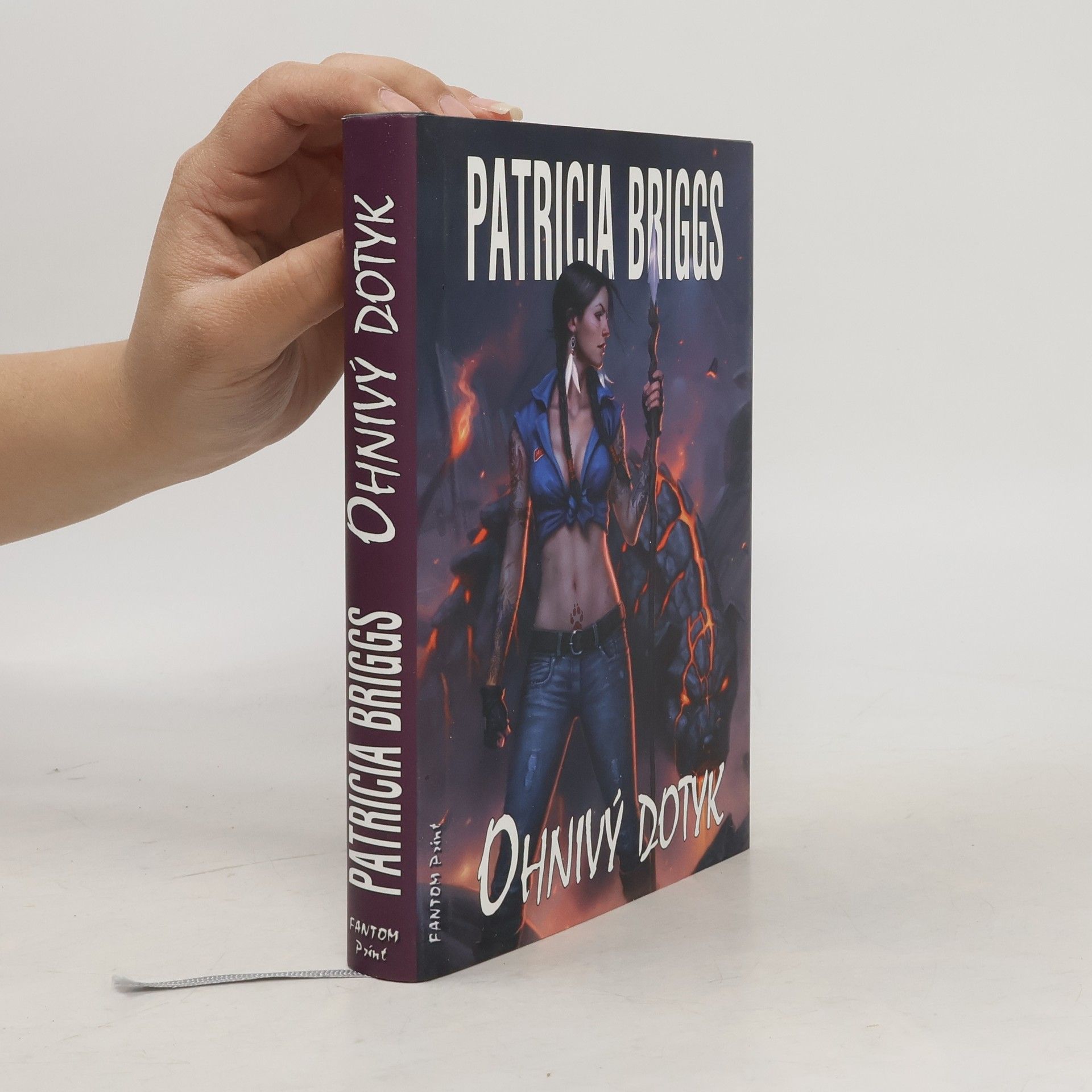 Patricia Briggs Ohnivý dotyk