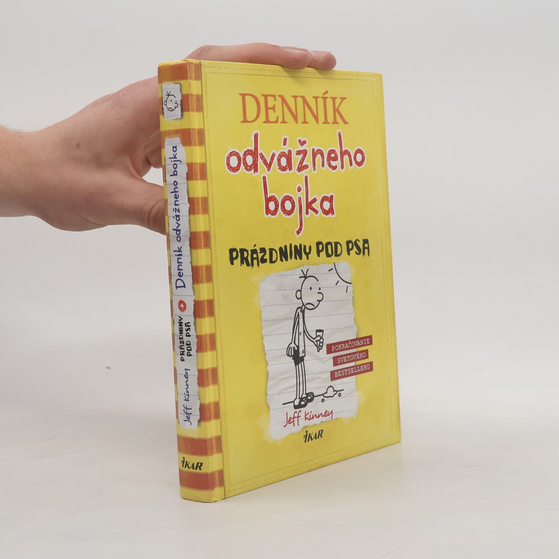 Jeff Kinney Denník odvážneho bojka 4: Prázdniny pod psa