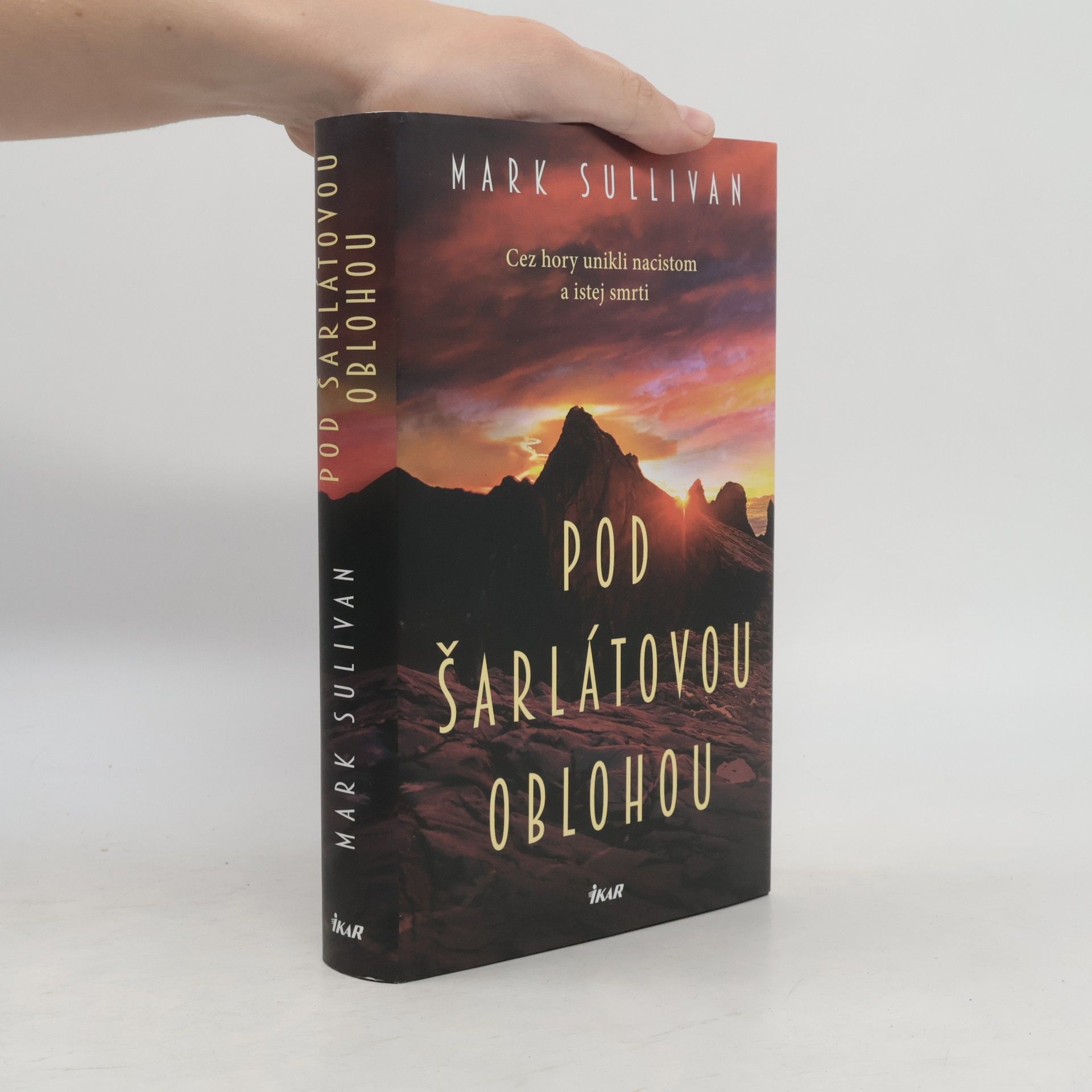 Mark T. Sullivan Pod šarlátovou oblohou