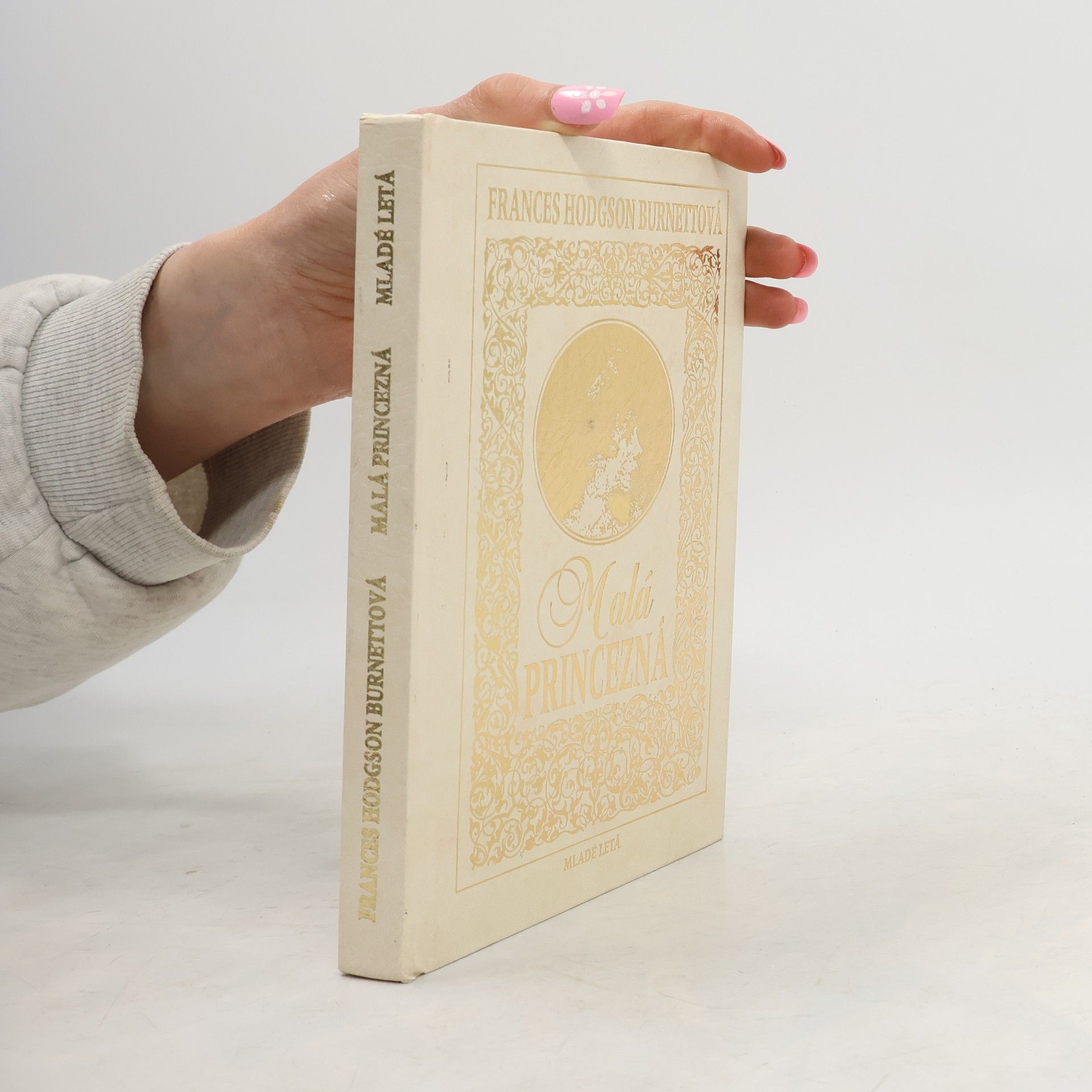 Frances Hodgson Burnett Malá princezná