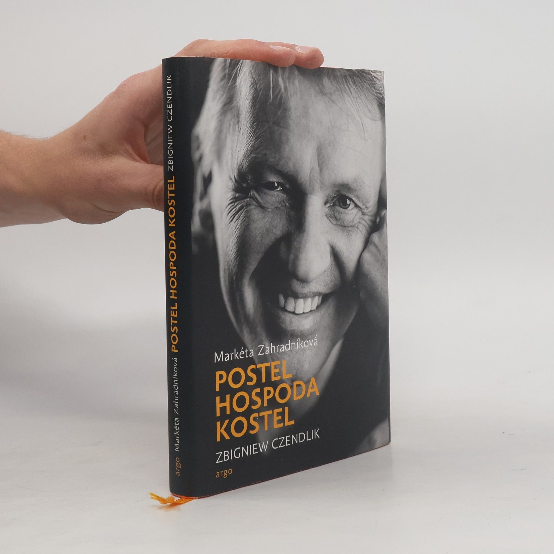 Markéta Zahradníková Postel, hospoda, kostel