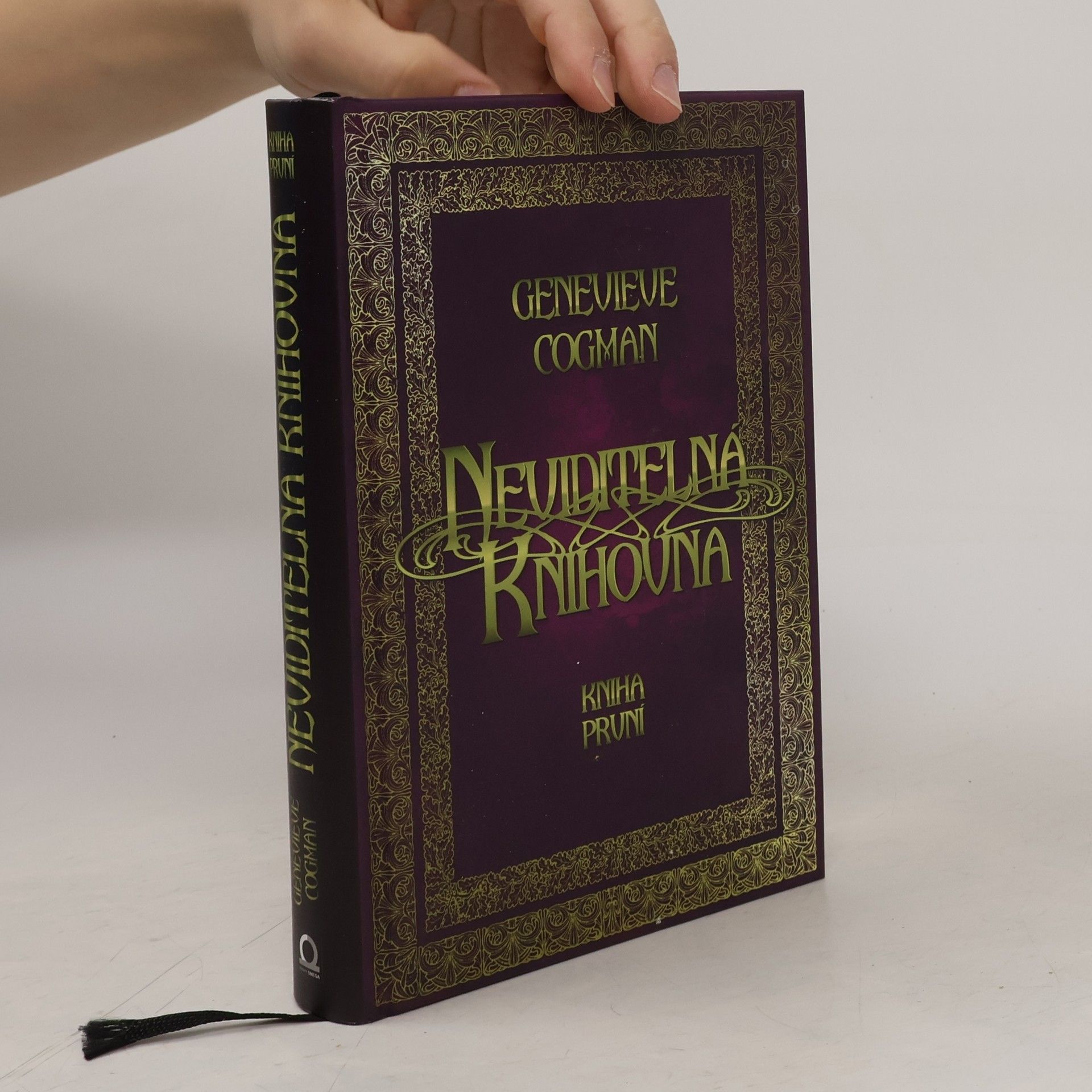 Genevieve Cogman Neviditelná knihovna