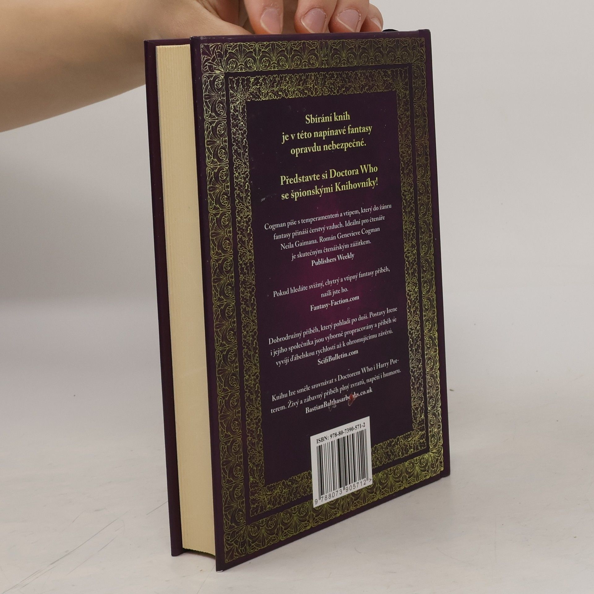 Genevieve Cogman Neviditelná knihovna