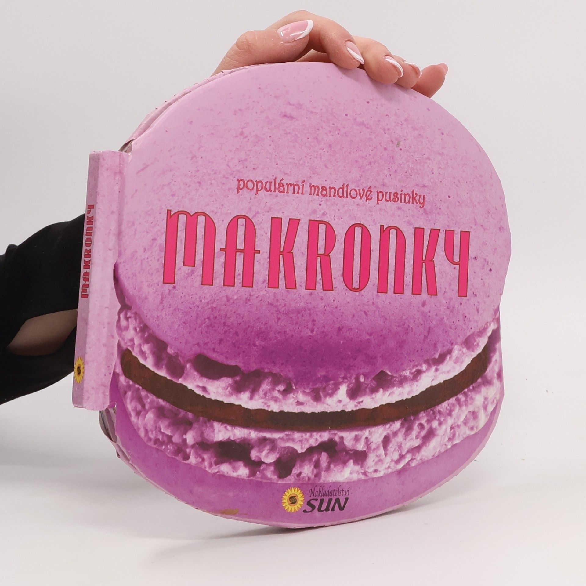 AA.VV. Makronky