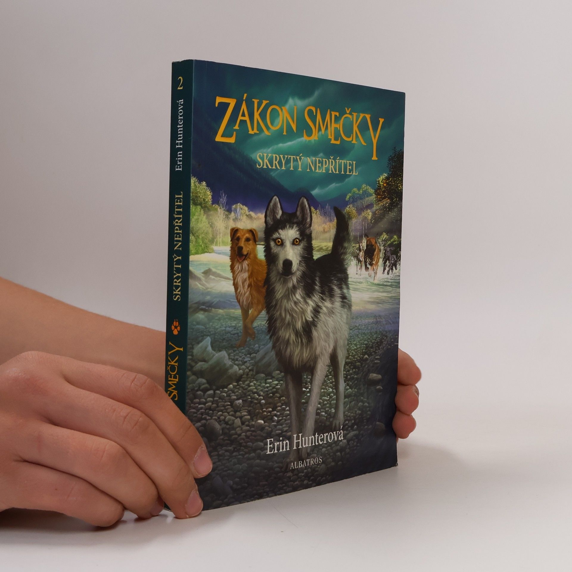 Erin Hunter Zákon smečky: Skrytý nepřítel