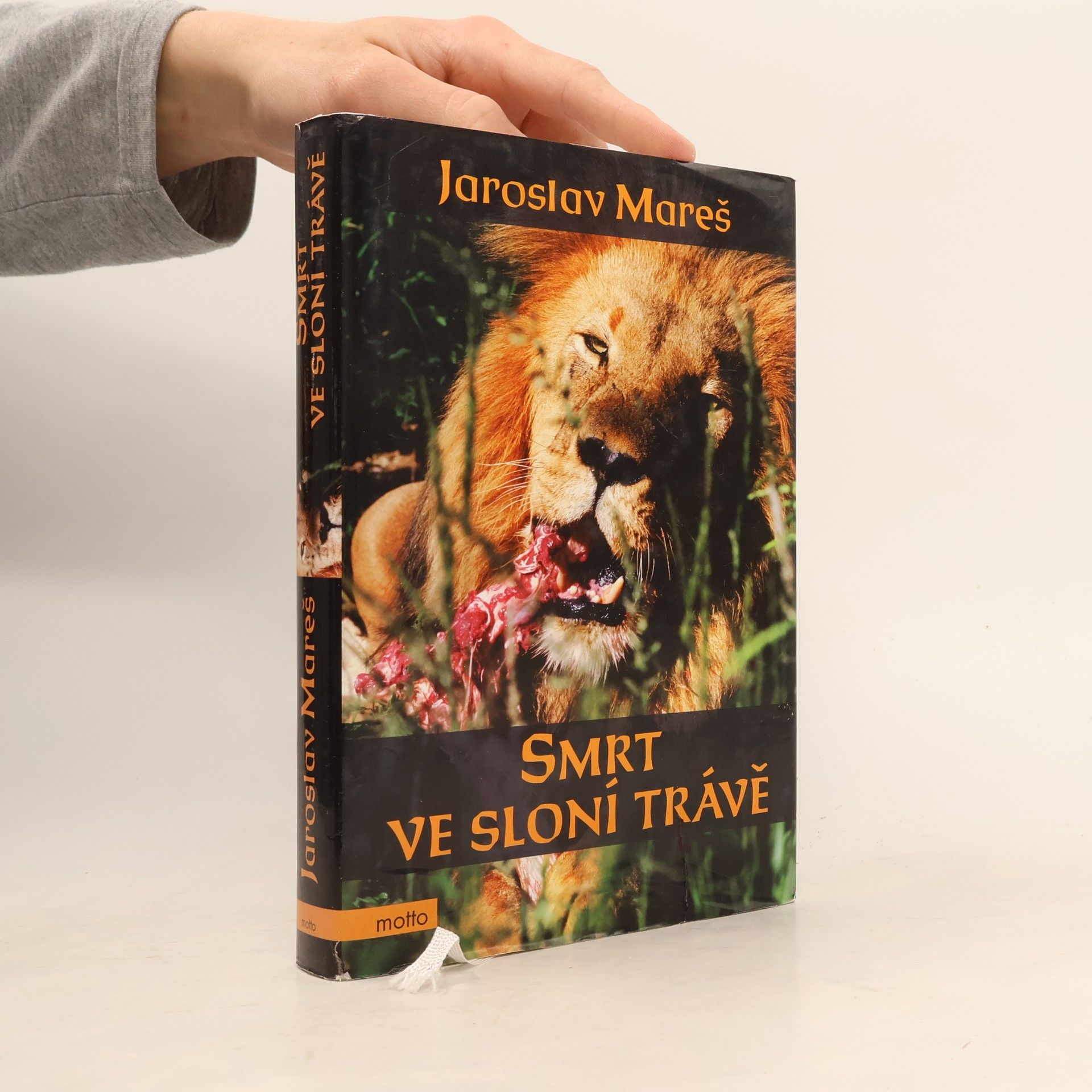 Jaroslav Mareš Smrt ve sloní trávě