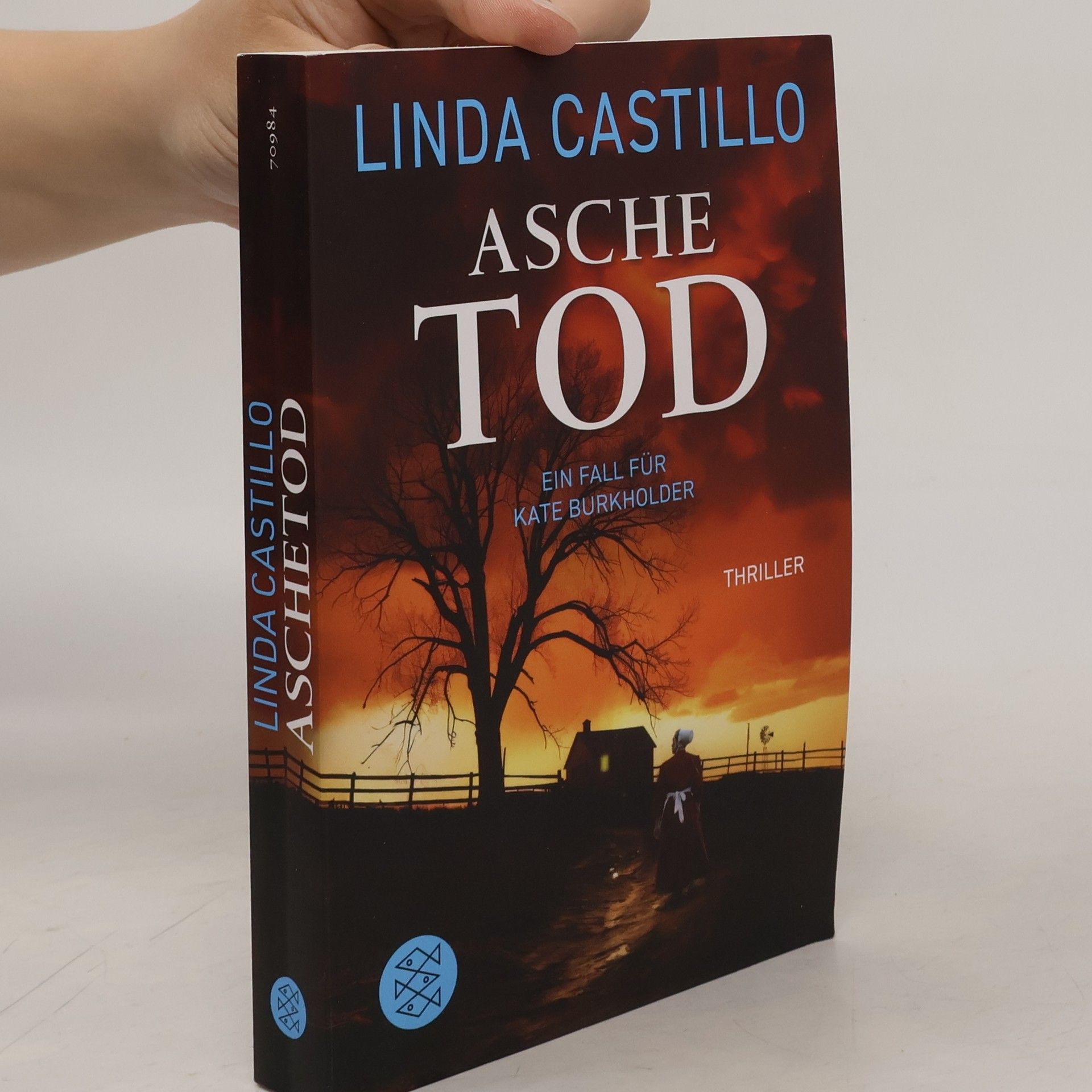 Linda Castillo Aschetod