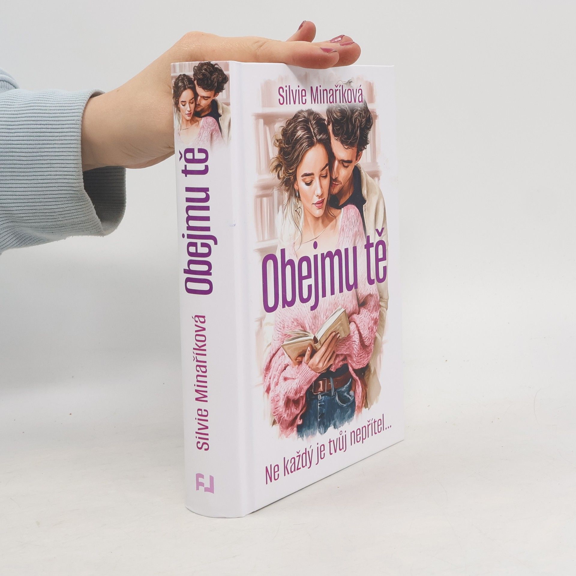 Obejmu tě