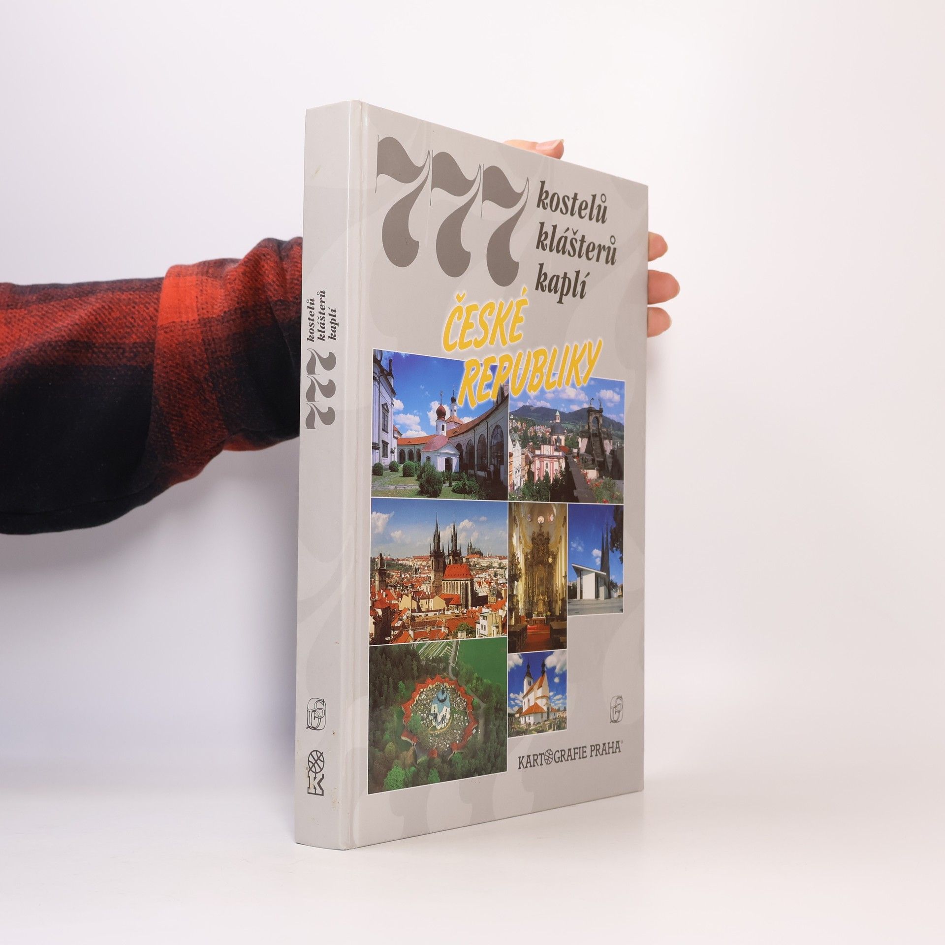 777 kostelů, klášterů, kaplí České republiky
