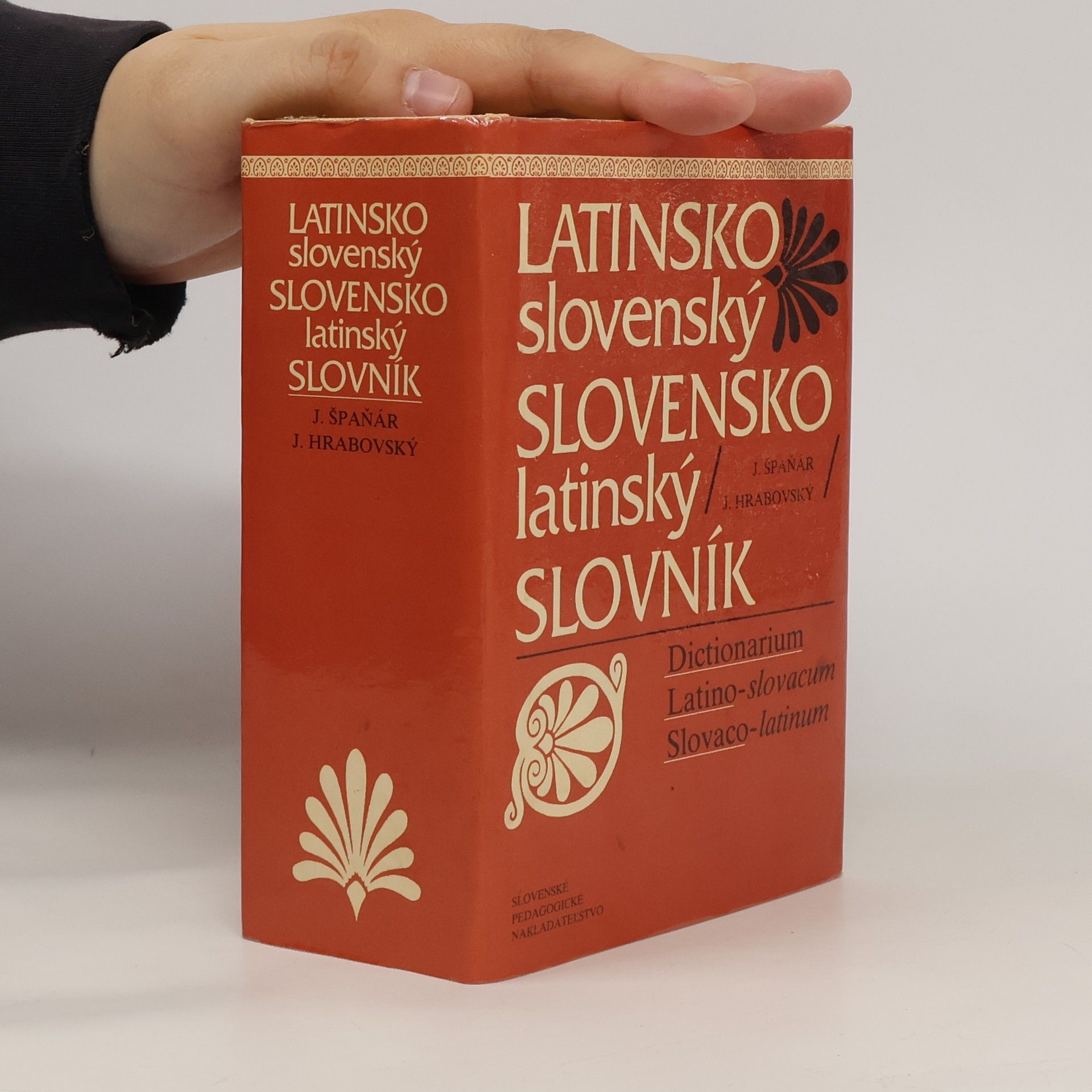 Kolektiv autorů Latinsko-slovenský a slovensko-latinský slovník