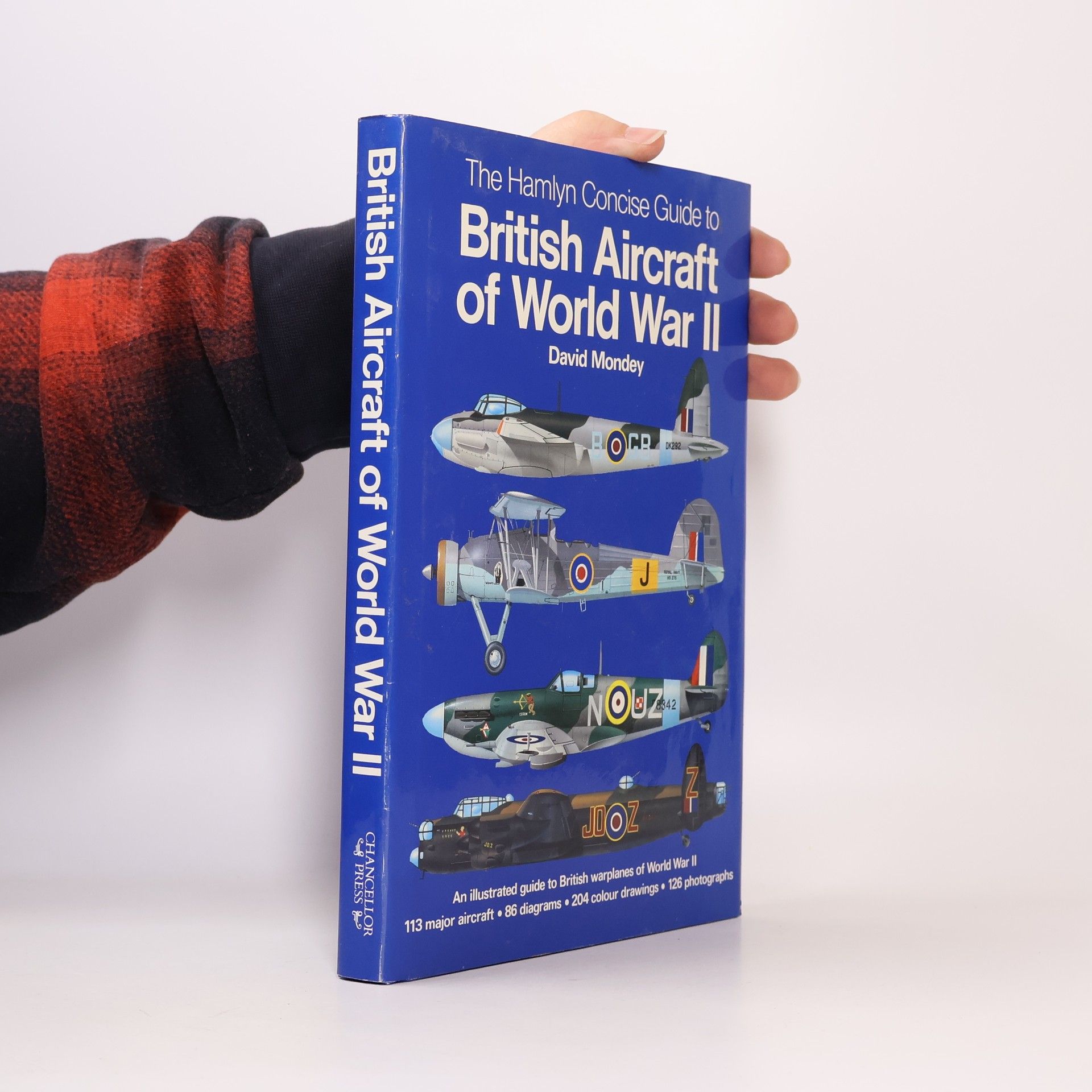 David Mondey The Hamlyn Concise Guide to British Aircraft of World War II