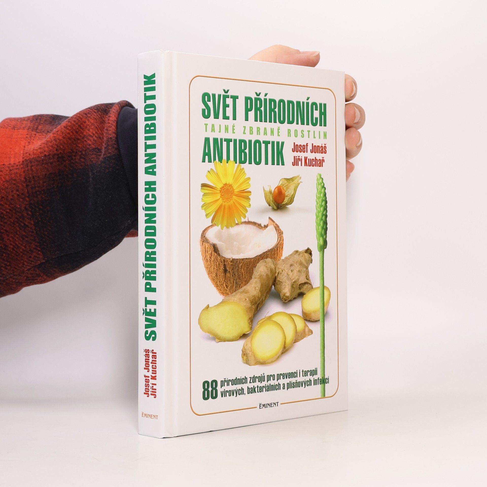 Jiří Kuchař Svět přírodních antibiotik