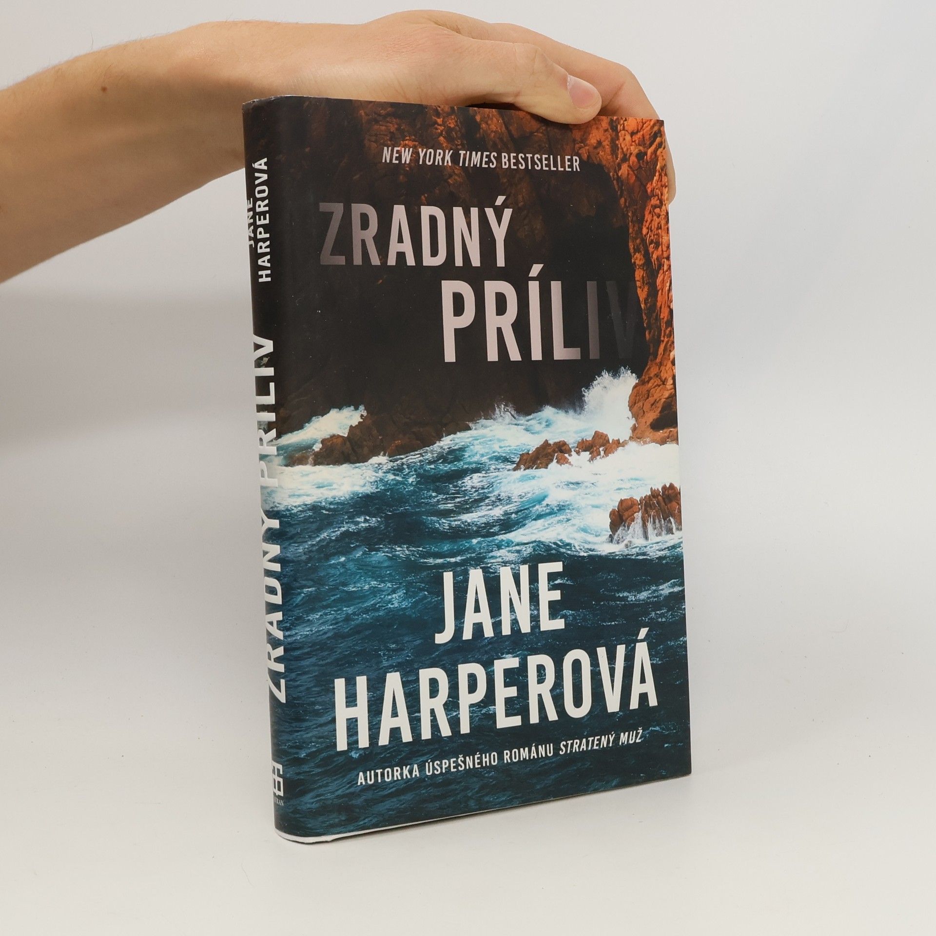 Jane Harper Zradný príliv