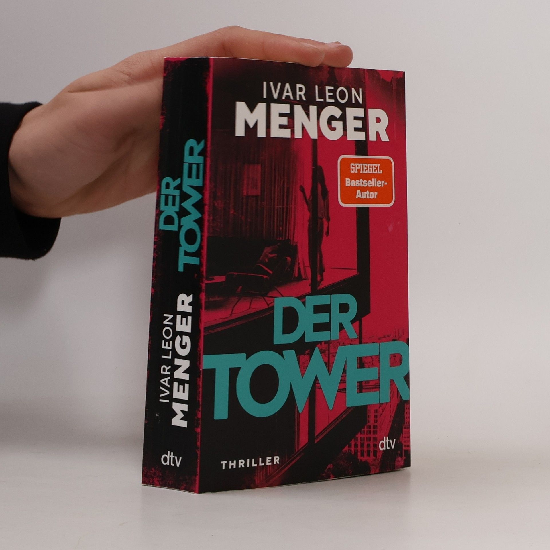 Ivar Leon Menger Der Tower