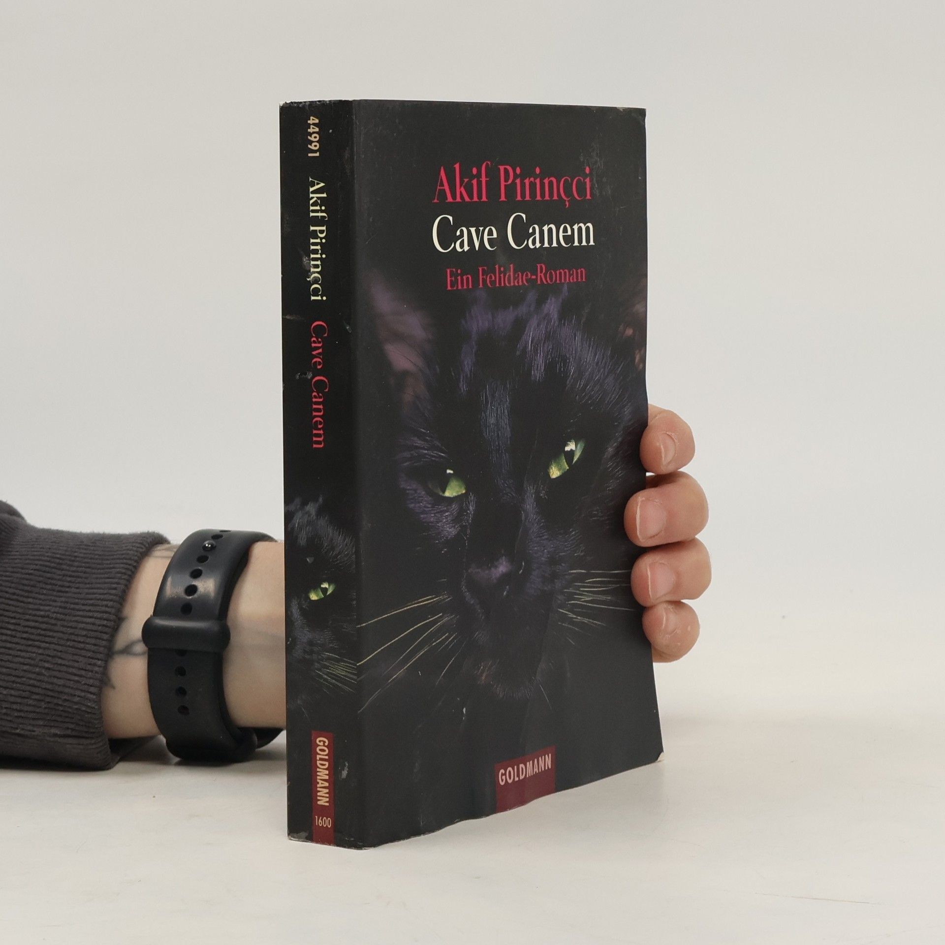 Akif Pirincci Cave canem