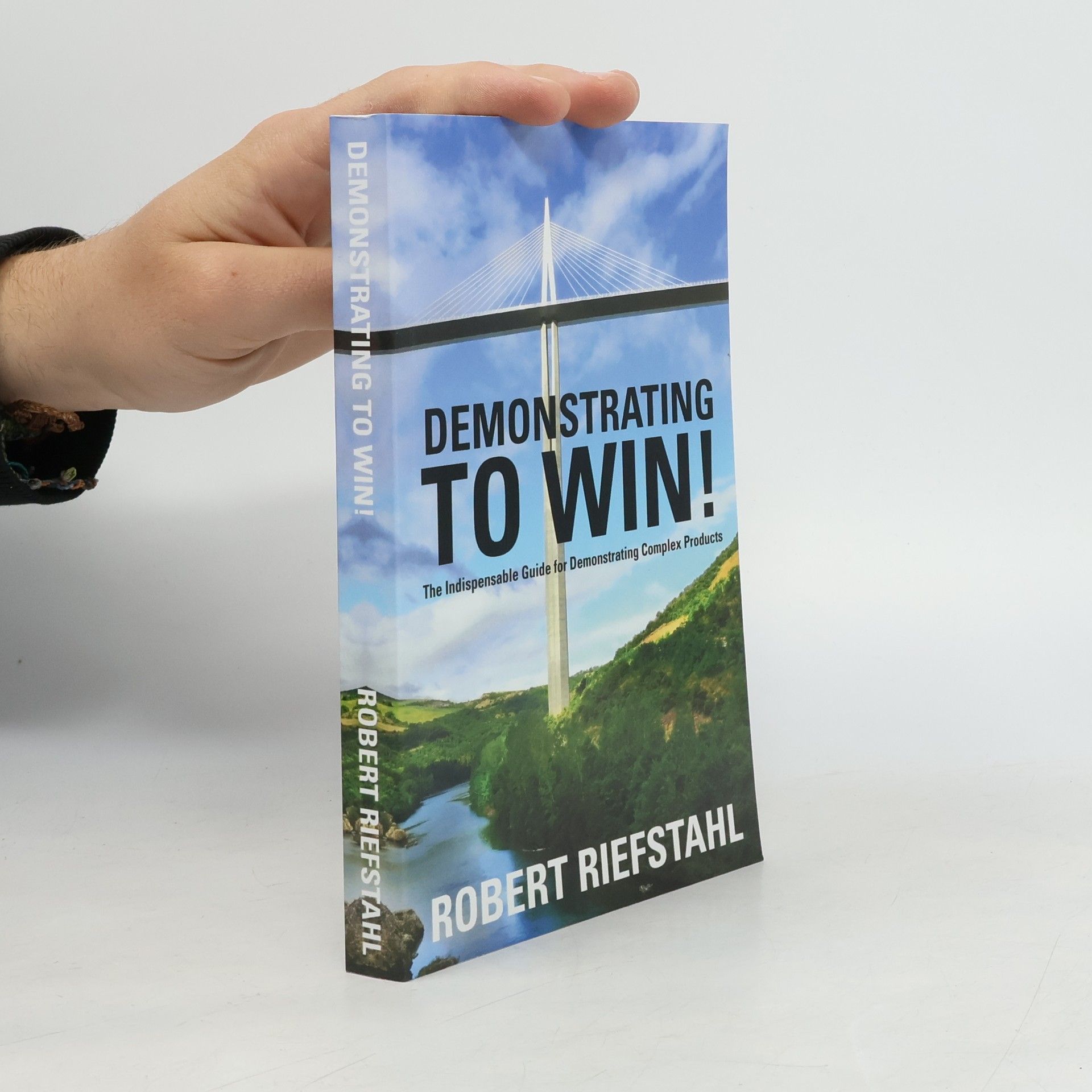 Robert Riefstahl Demonstrating to Win!