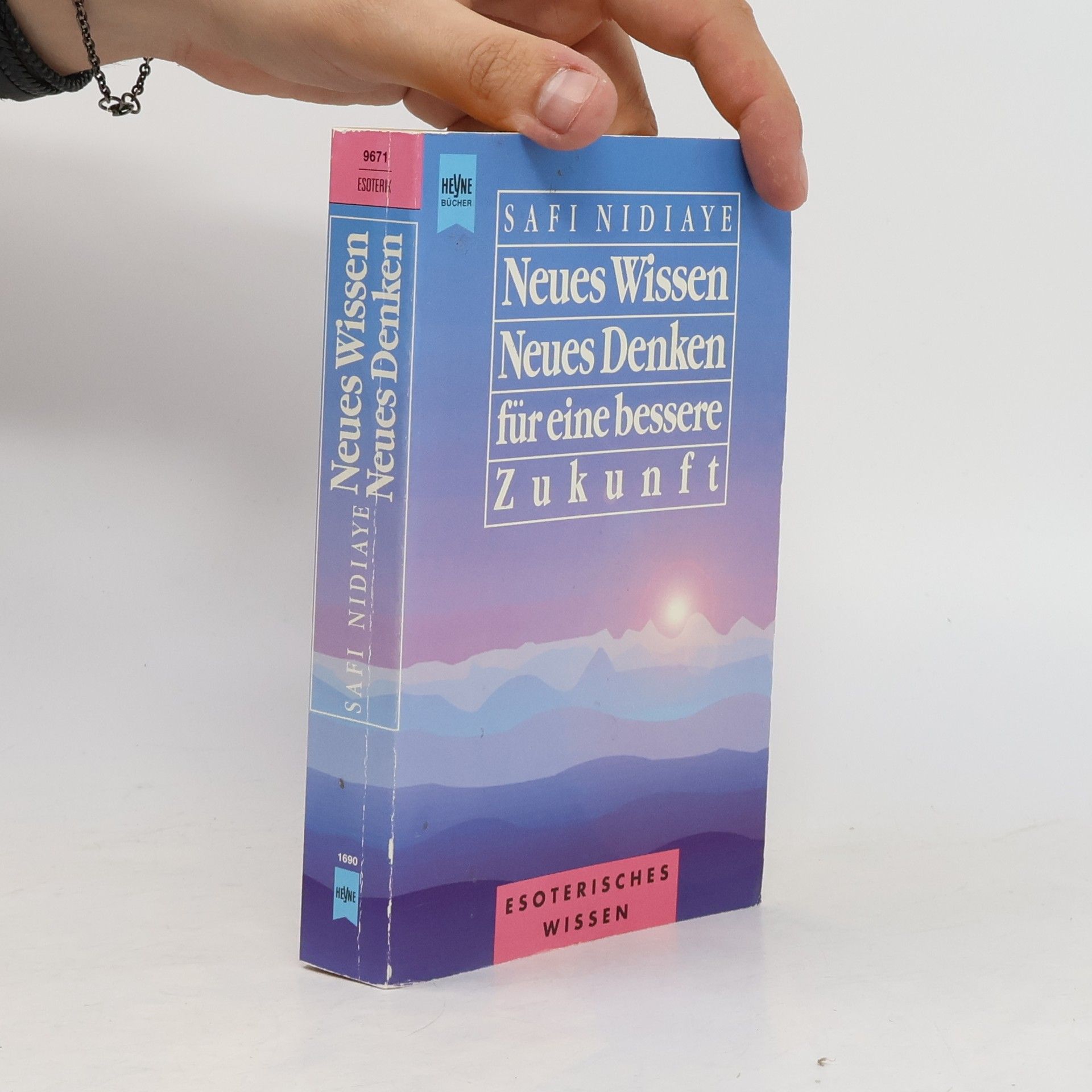 Autorenkollektiv Neues Wissen