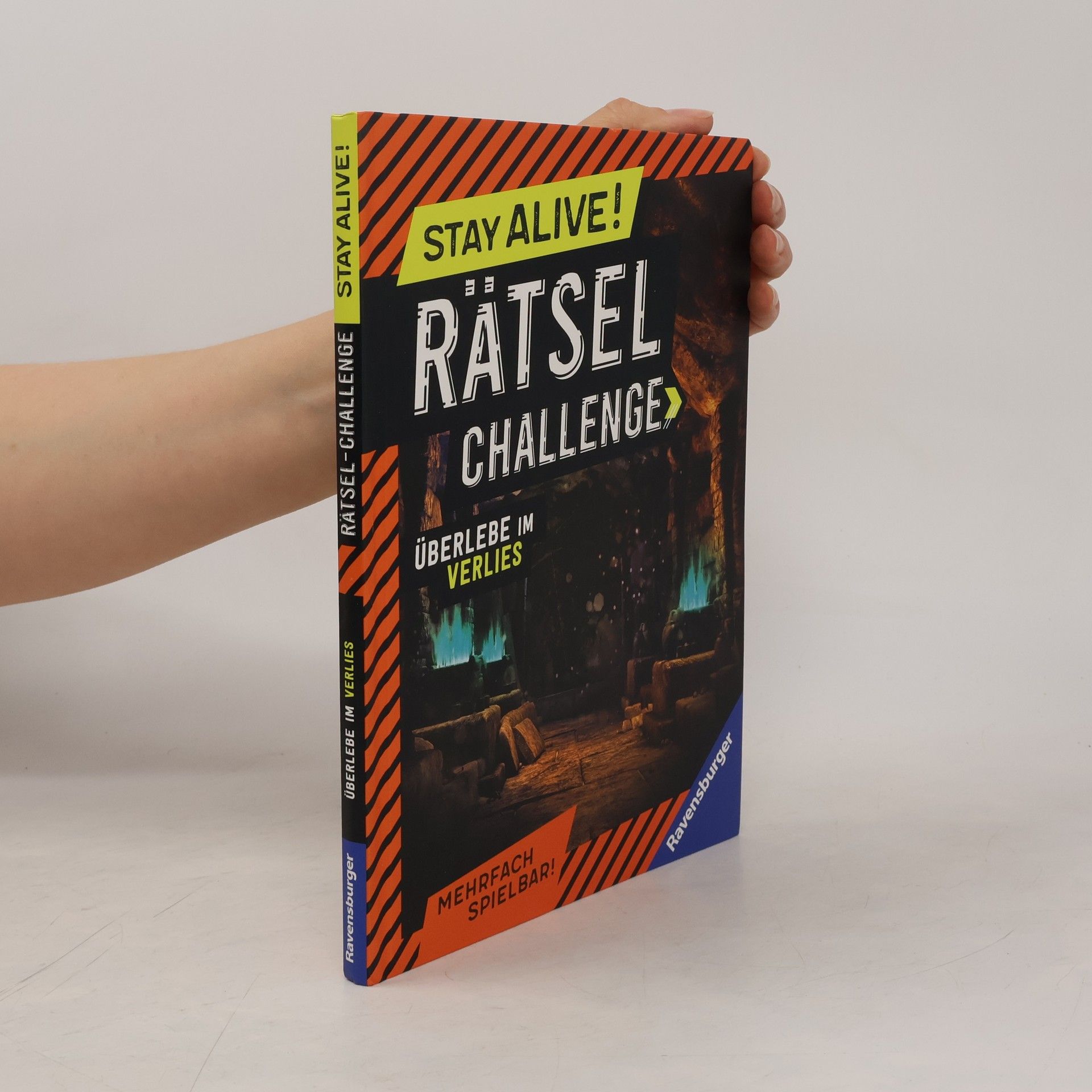 Rina Gregor Ravensburger Stay alive! Rätsel-Challenge - Überlebe im Verlies - Rätselbuch für Gaming-Fans ab 8 Jahren