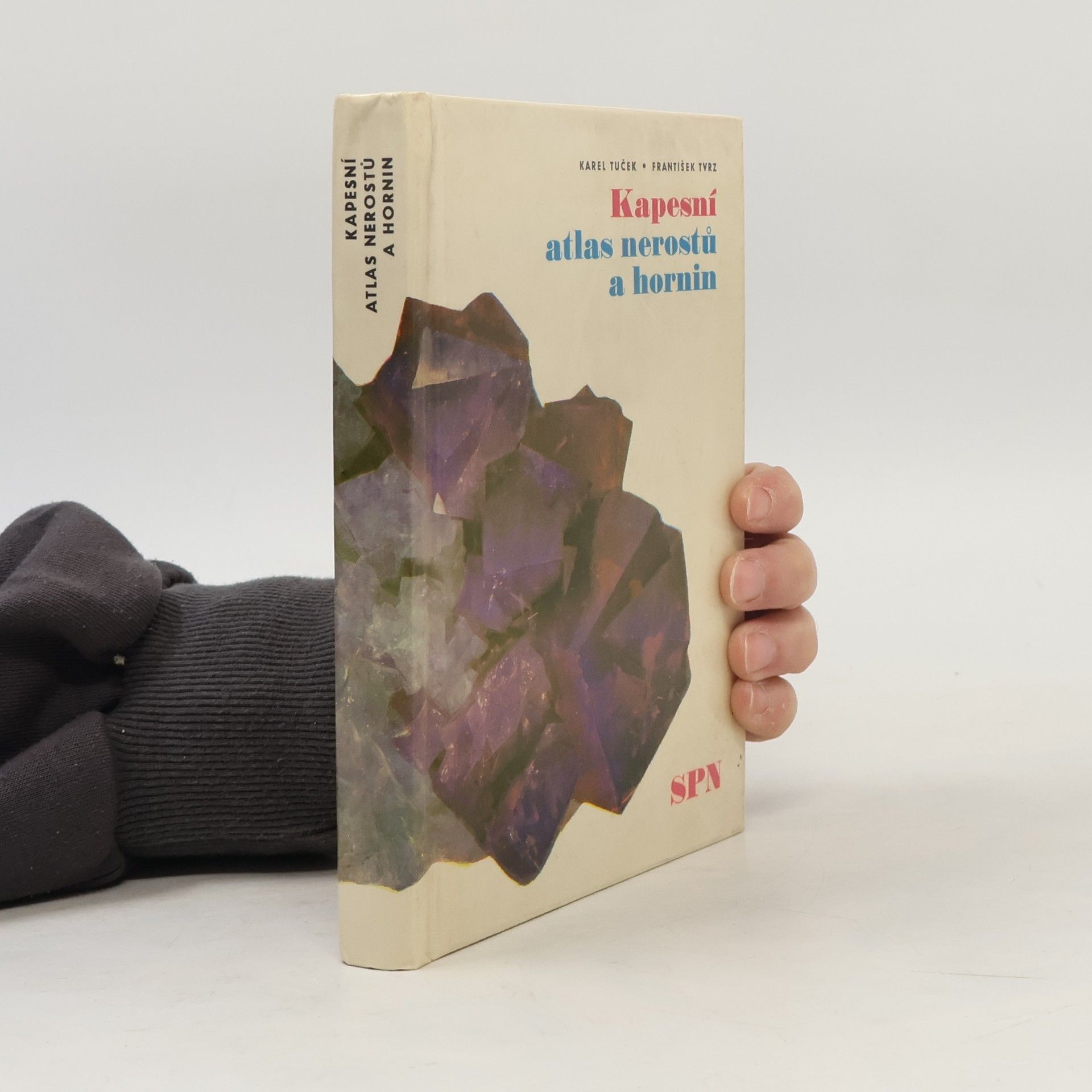 František Tvrz Kapesní atlas nerostů a hornin