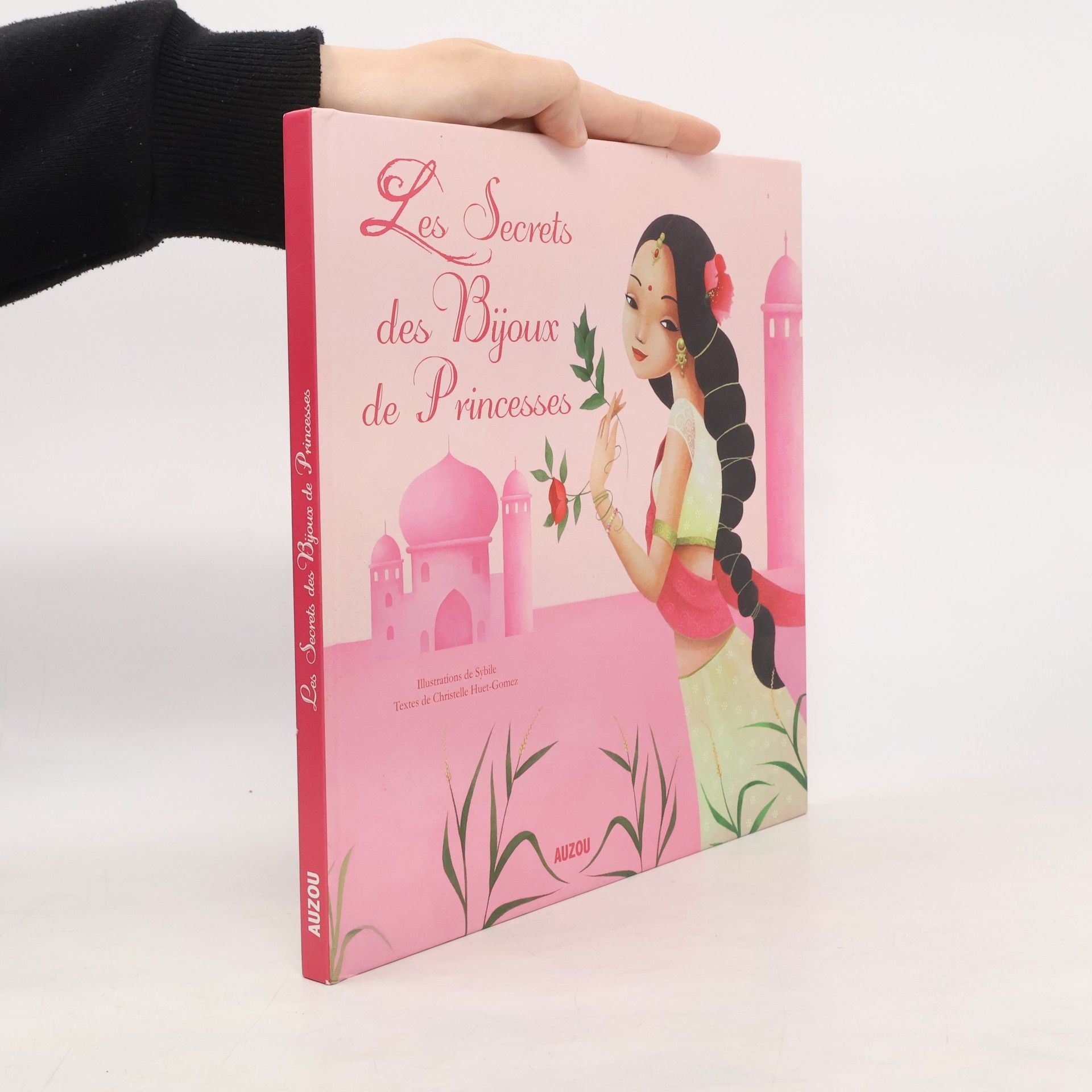 Christelle Huet-Gomez Mon coffret de princesses et de bijoux