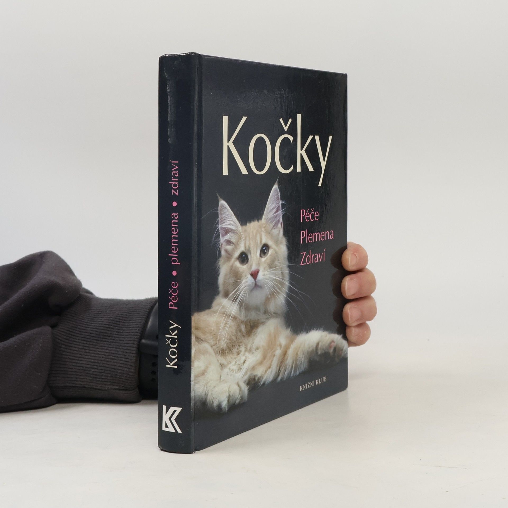 Antje Breuer Kočky. Péče, plemena, zdraví