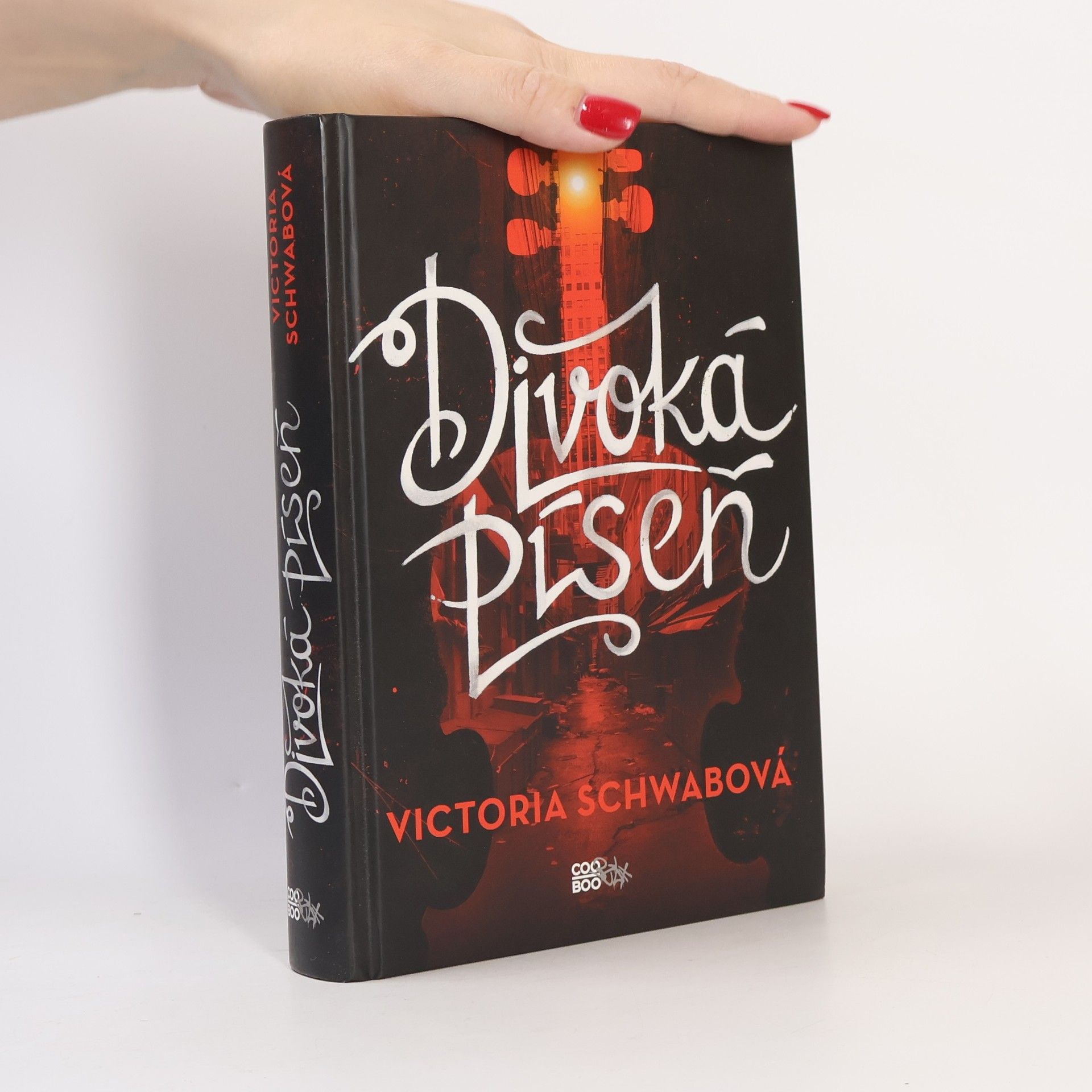 V. E. Schwab Divoká píseň