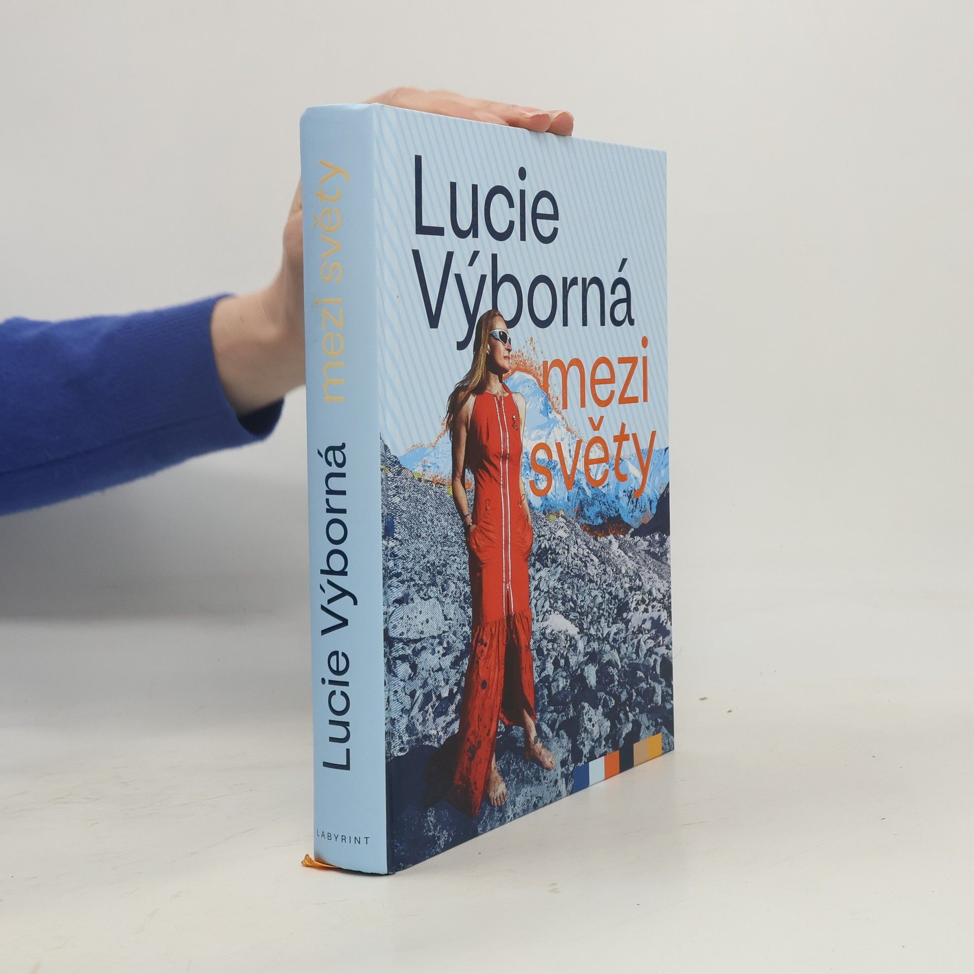 Lucie Výborná Mezi světy