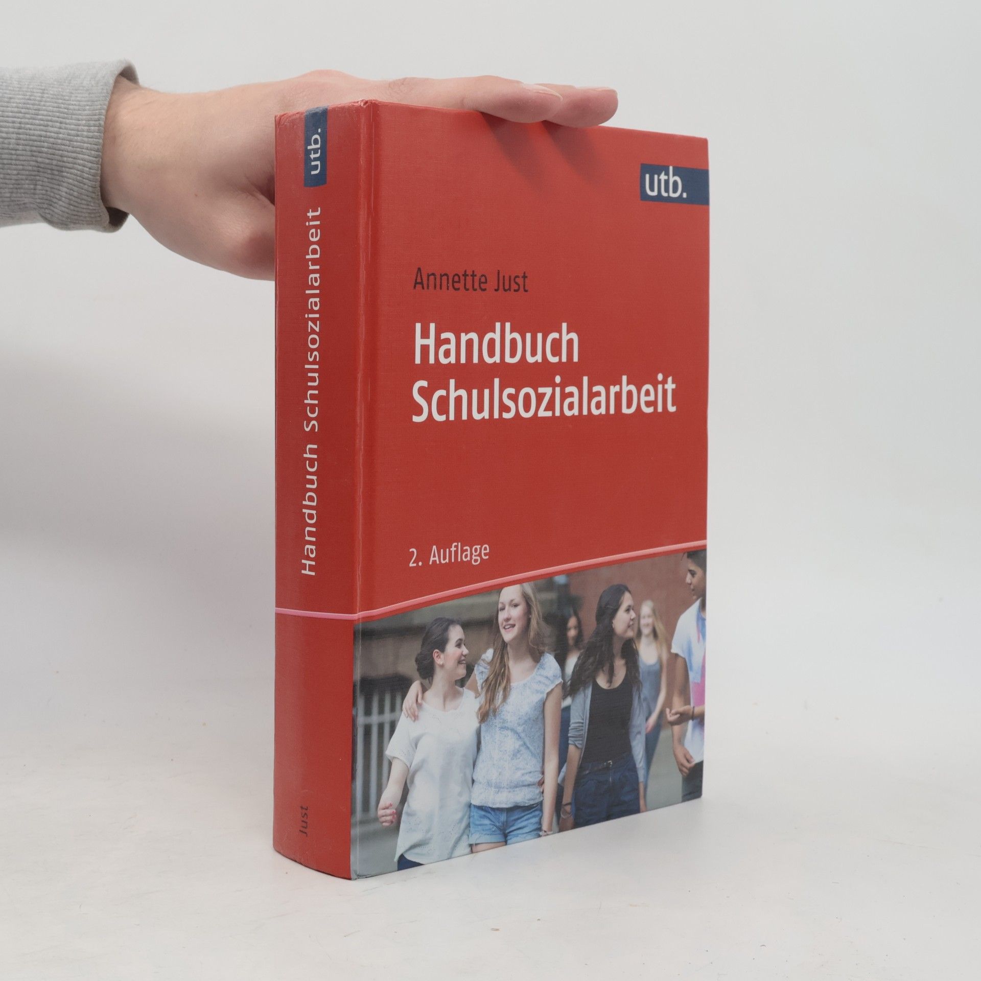 Handbuch Schulsozialarbeit