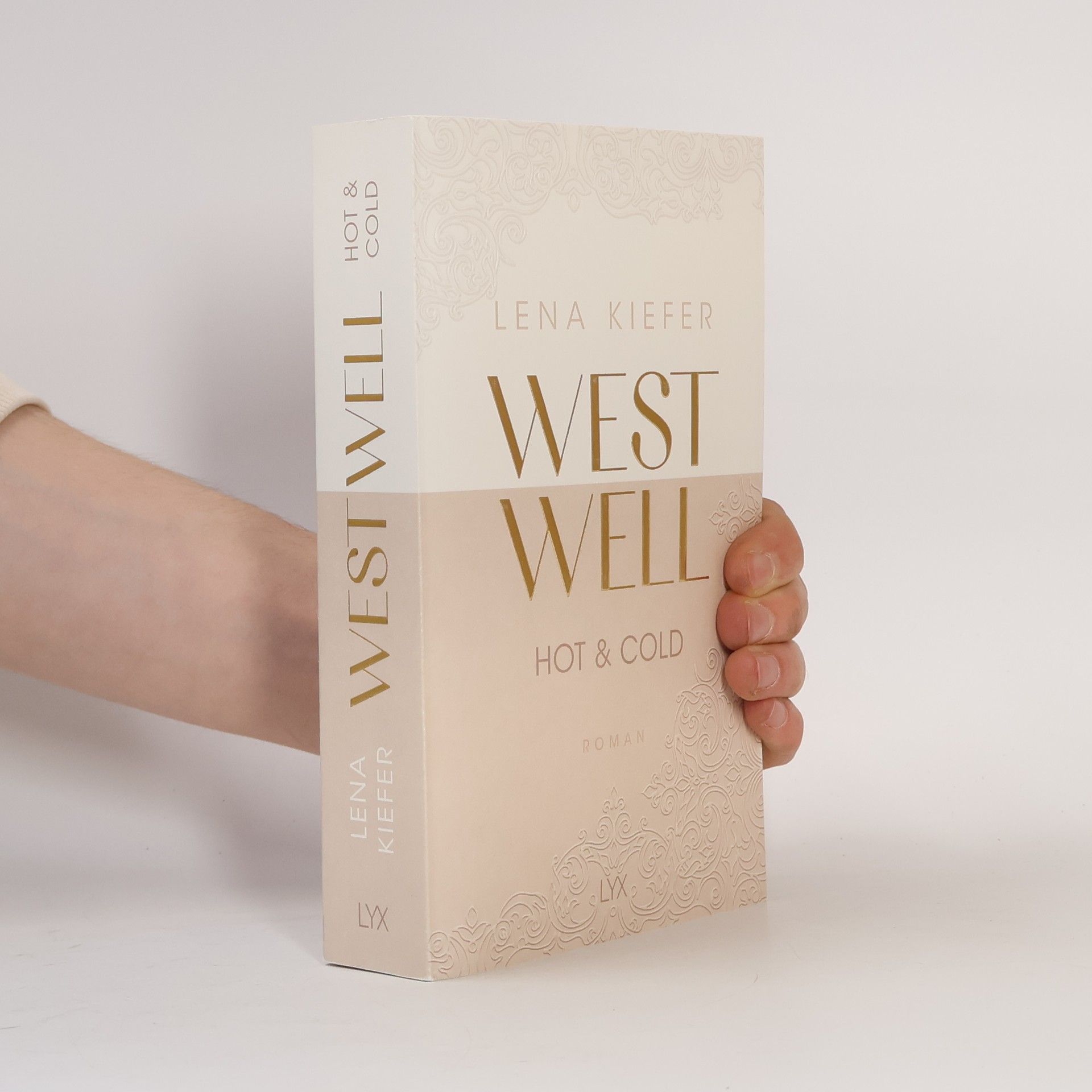 Lena Kiefer Westwell - Hot & Cold