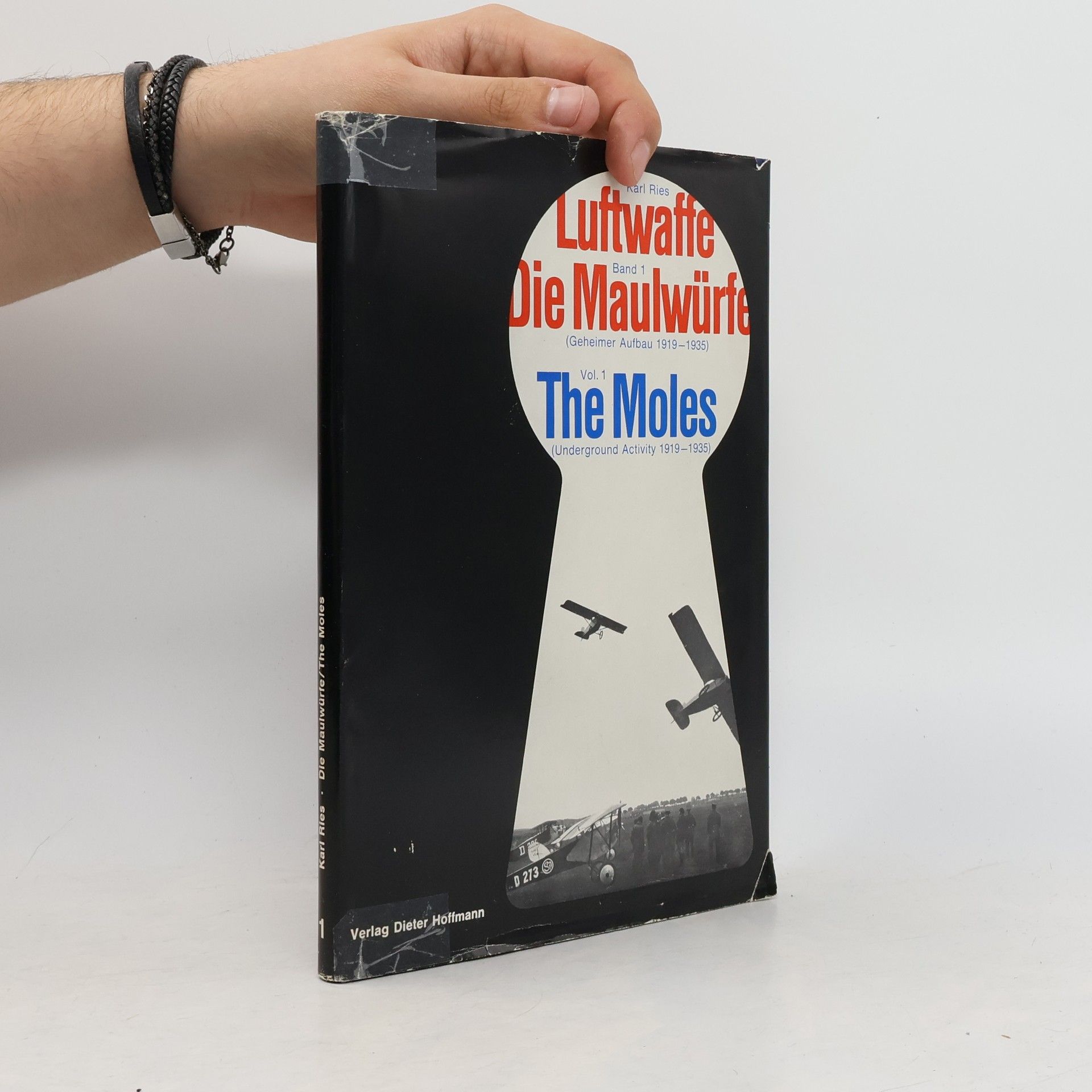 Autorenkollektiv Luftwaffe, Band 1: Die Maulwürfe