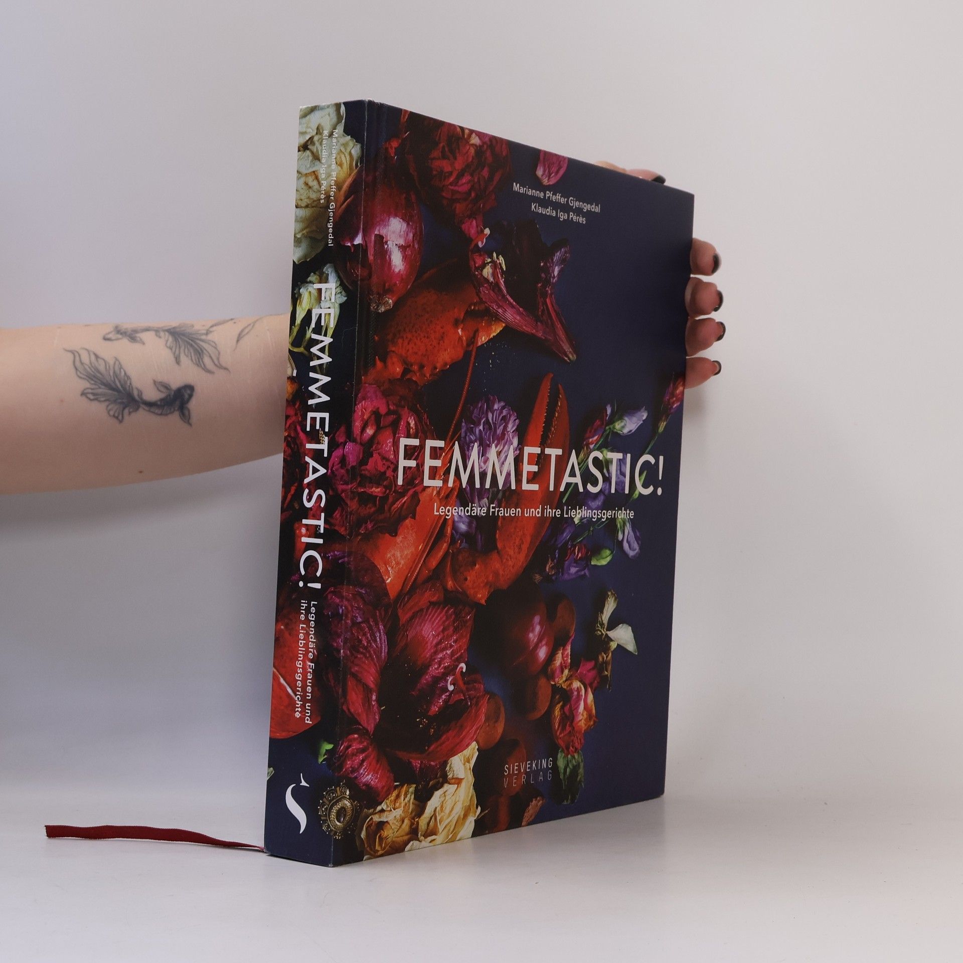 Klaudia Iga Peres Femmetastic!