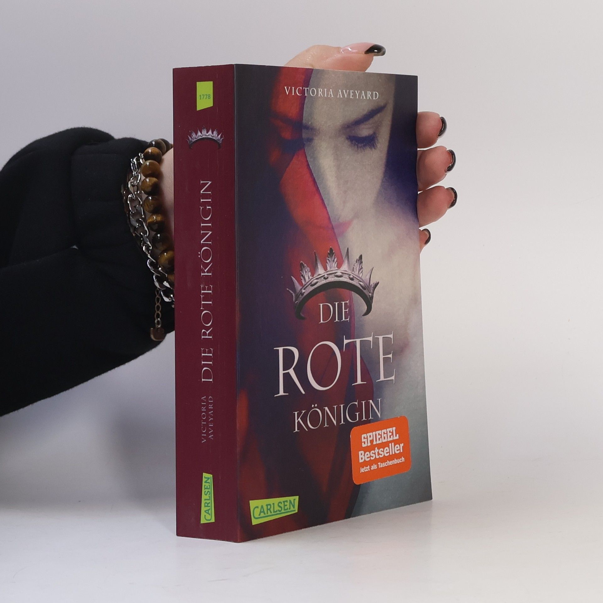 Victoria Aveyard Die Rote Königin