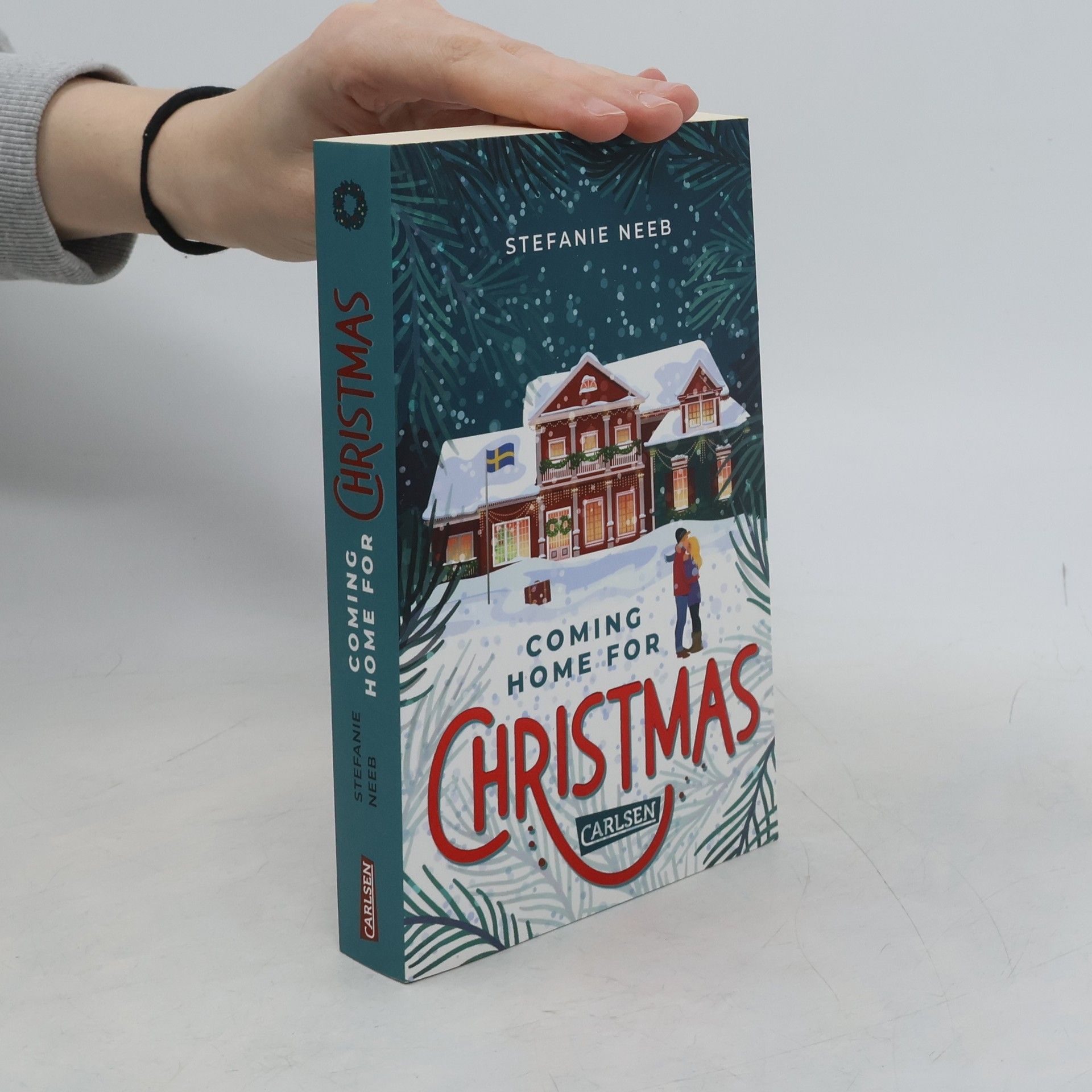 Stefanie Neeb Coming Home for Christmas