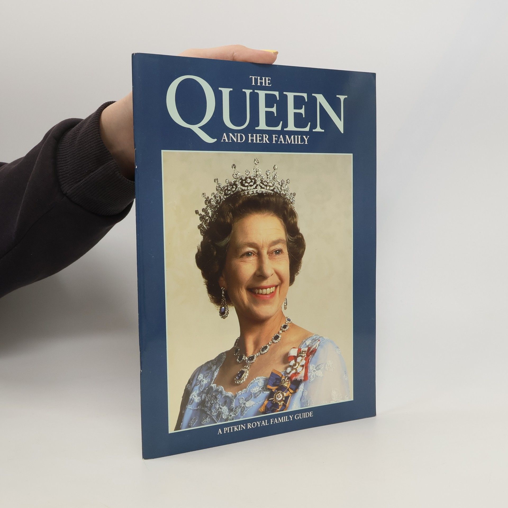 Brian Hoey The Queen and Her Family