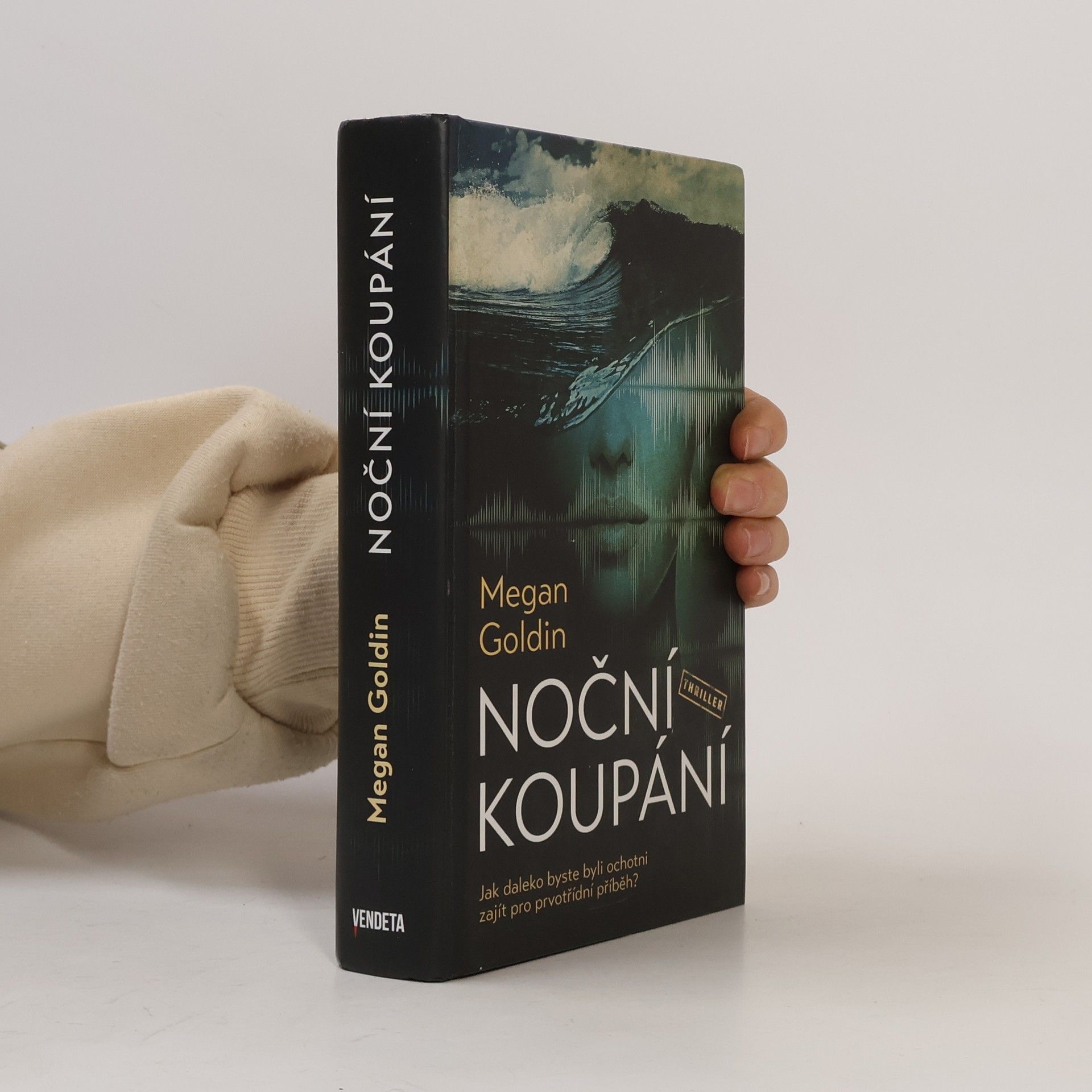 Megan Goldin Noční koupání