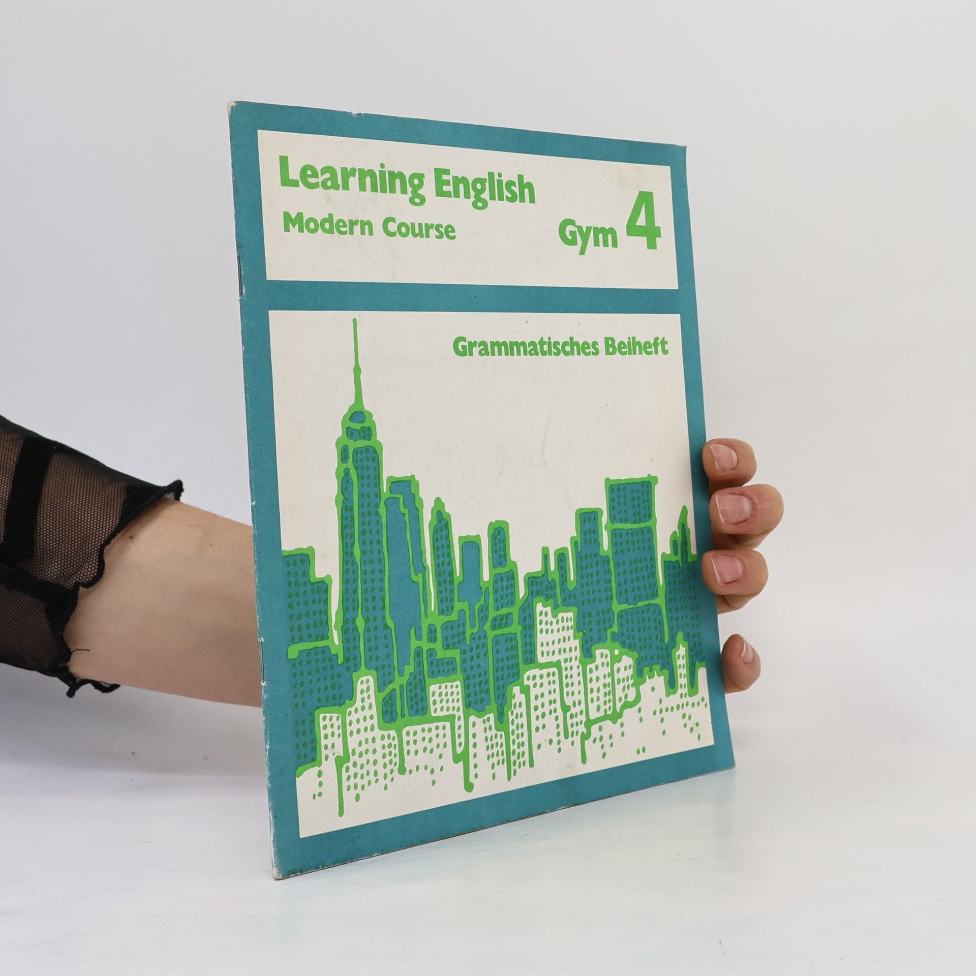 Various authors Learning English - modern course