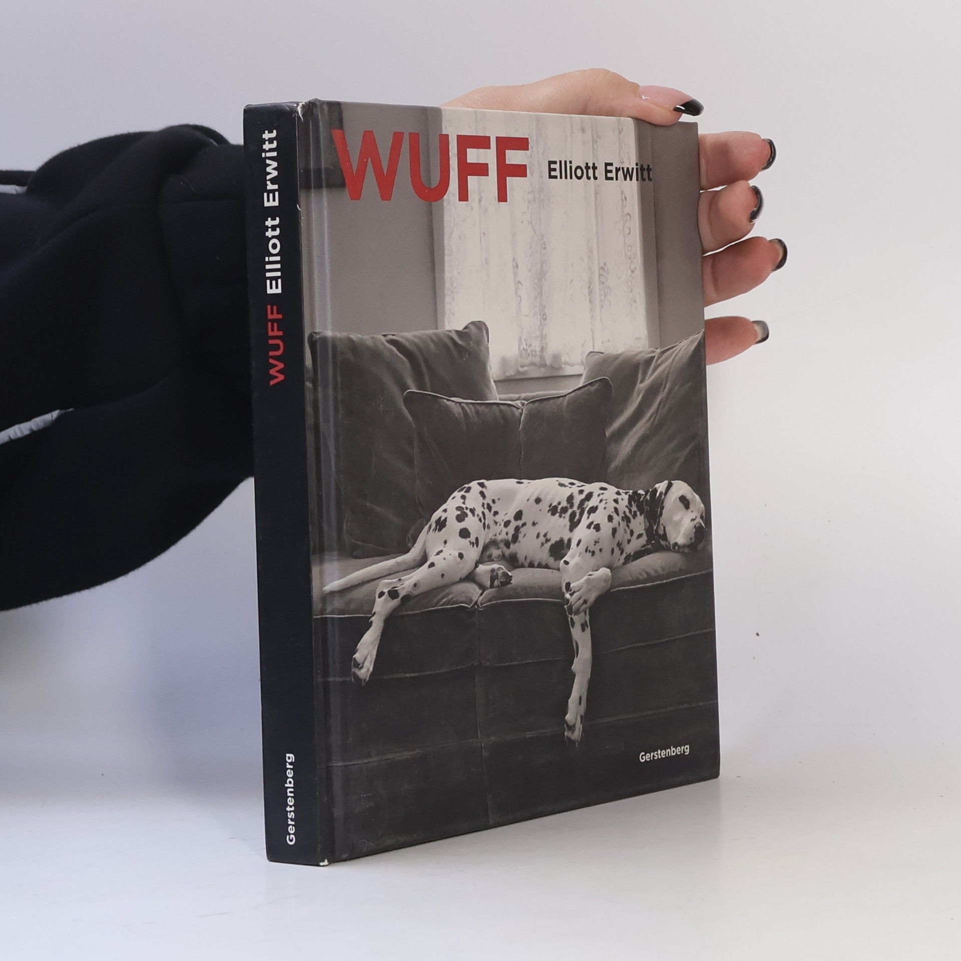 Elliott Erwitt Wuff