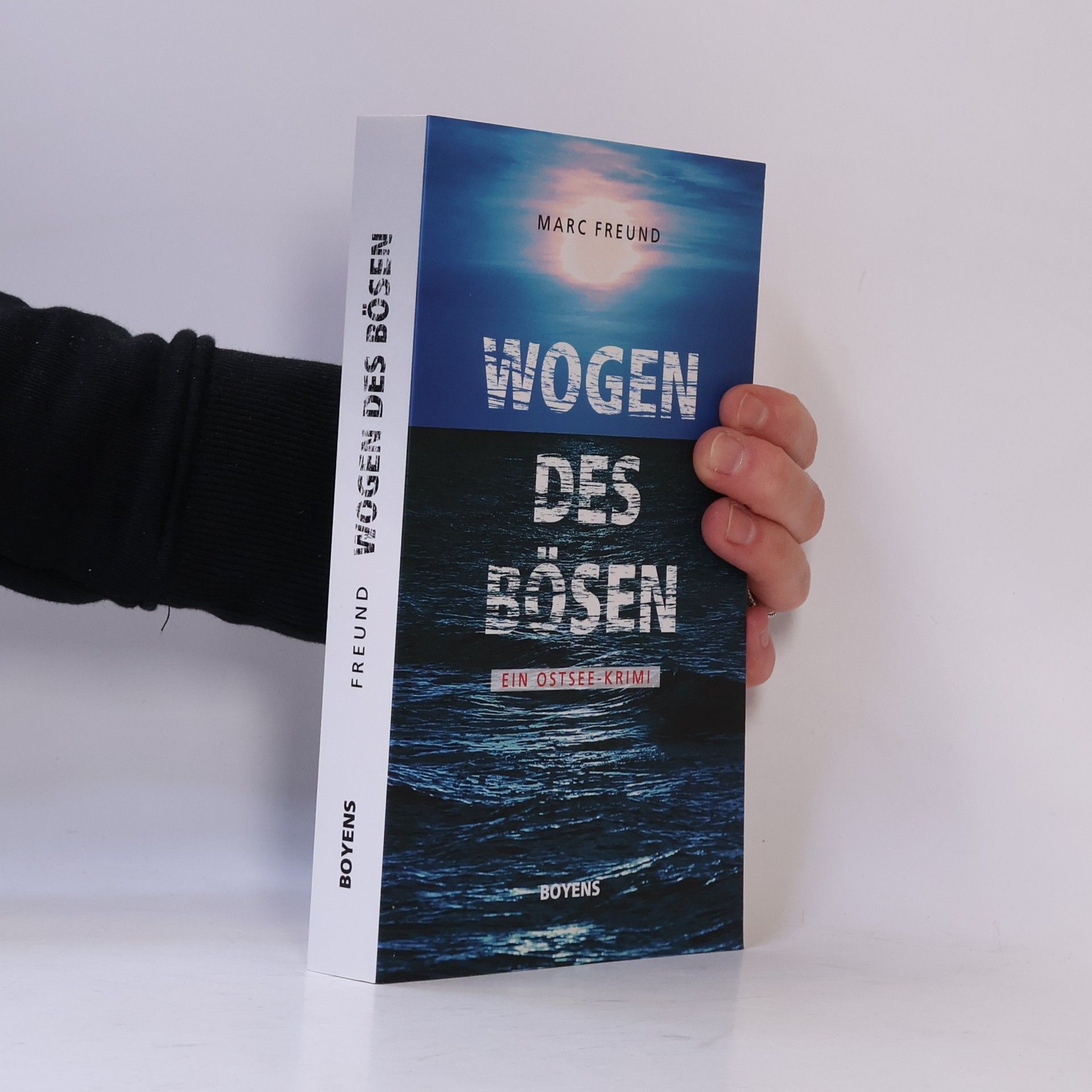 Wogen des Bösen