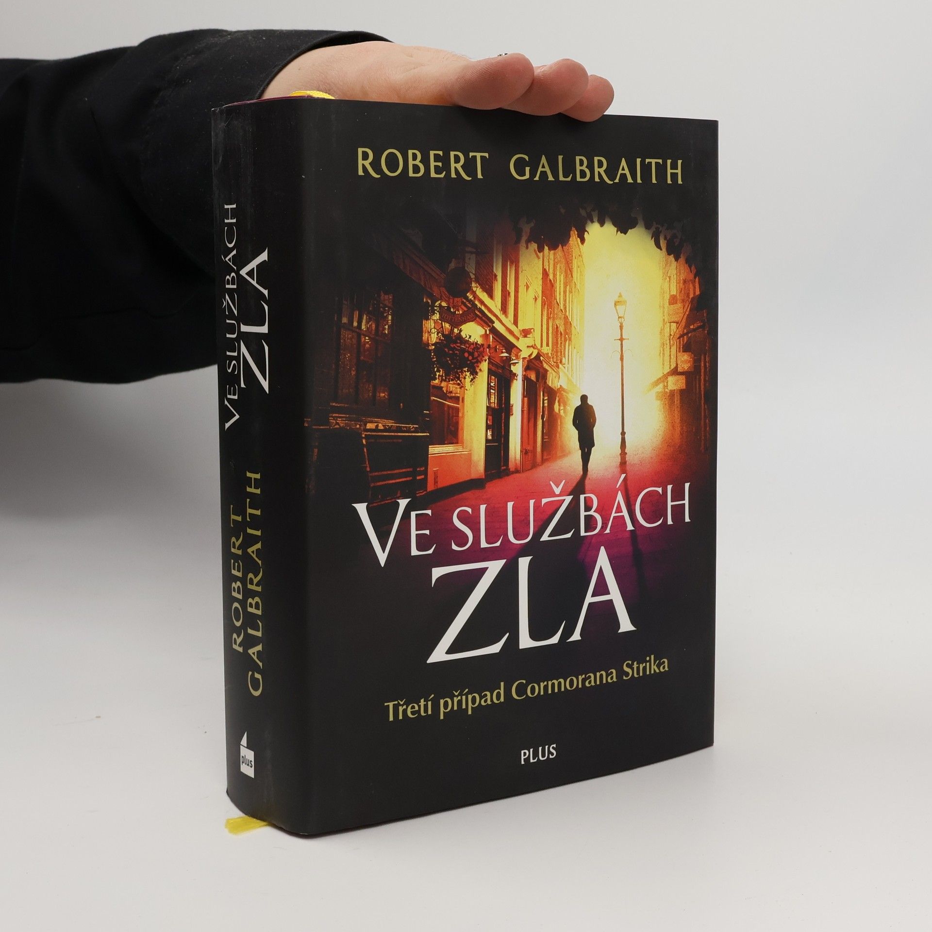 Joanne K. Rowling Ve službách zla