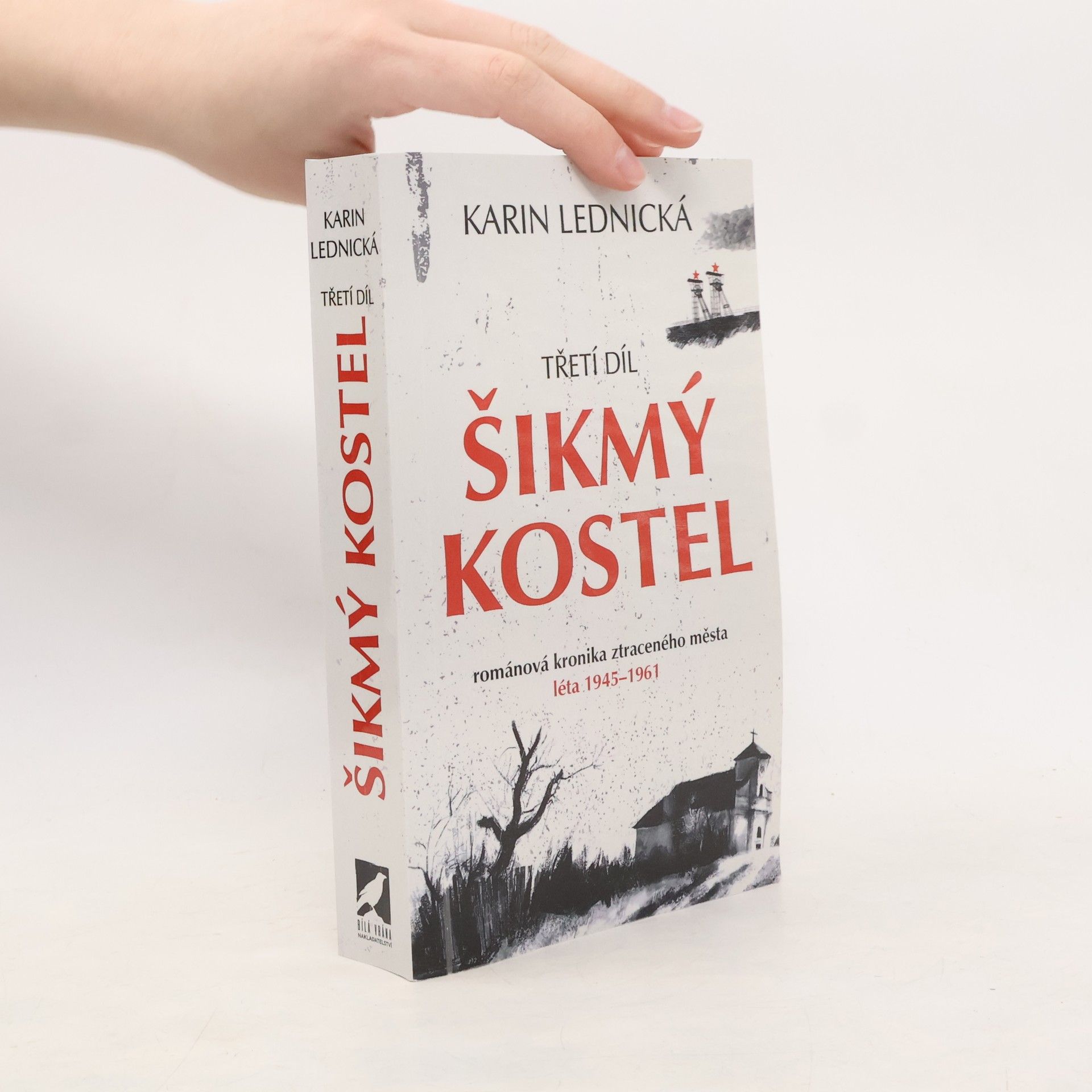 Karin Lednická Šikmý kostel 3