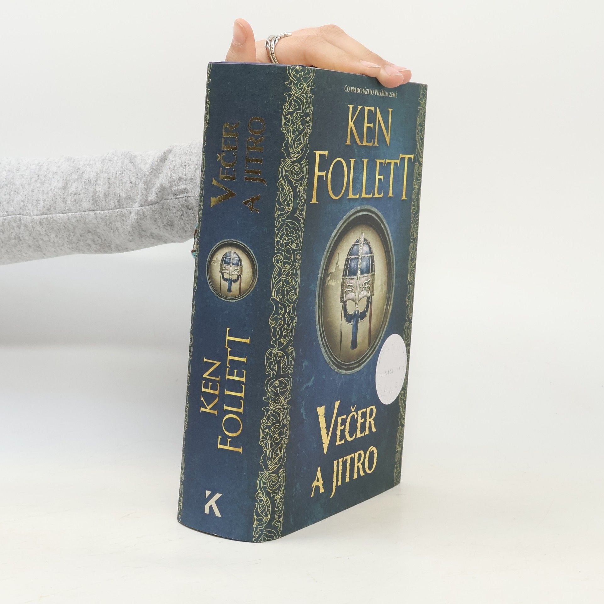 Ken Follett Večer a jitro