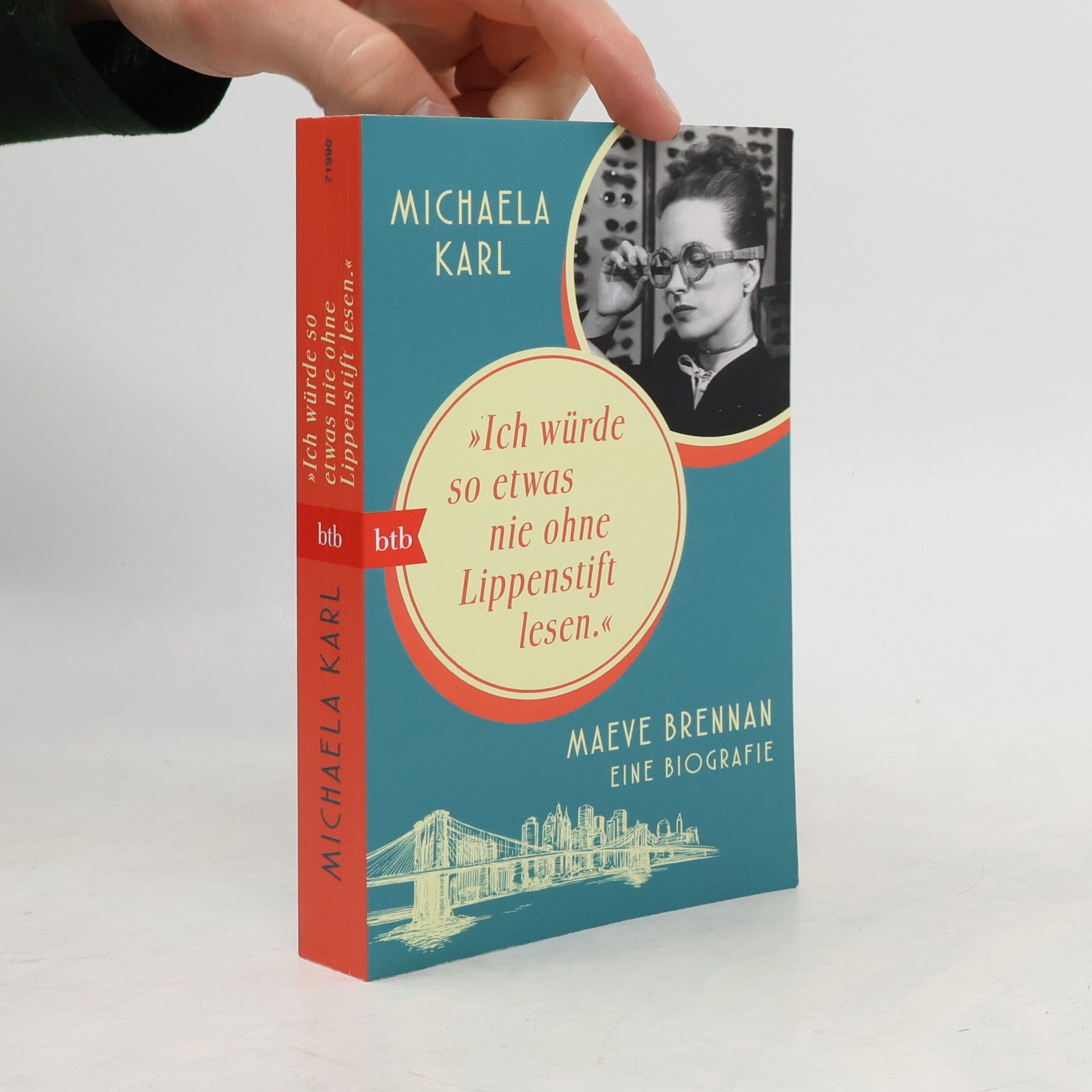 Michaela Karl \"Ich würde so etwas nie ohne Lippenstift lesen\"