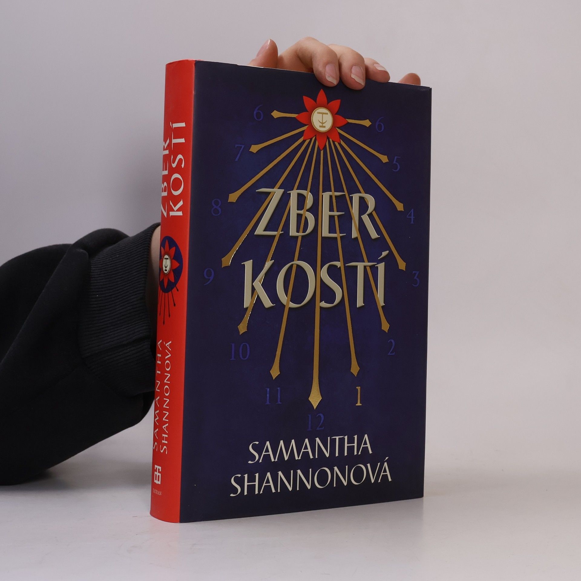 Samantha Shannon Zber kostí