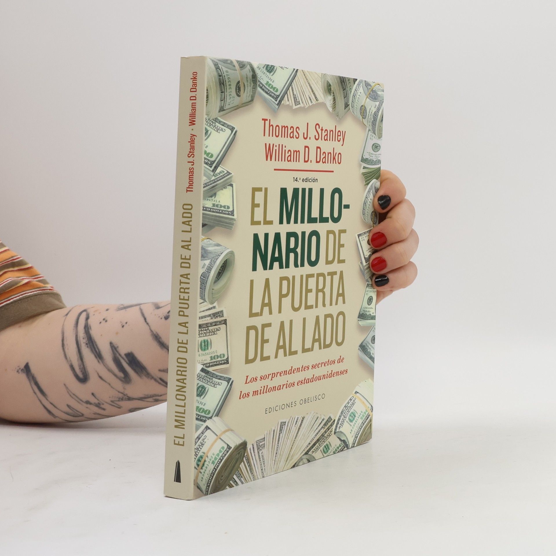 Joana Delgado Sánchez El millonario de la puerta de al lado