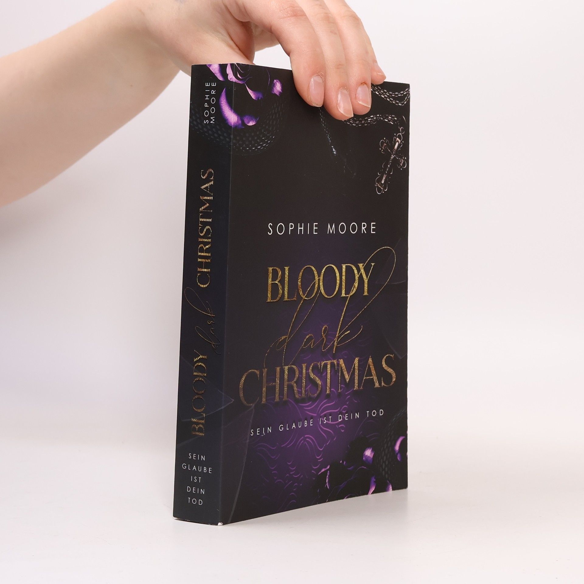 Sophie Moore Bloody Dark Christmas