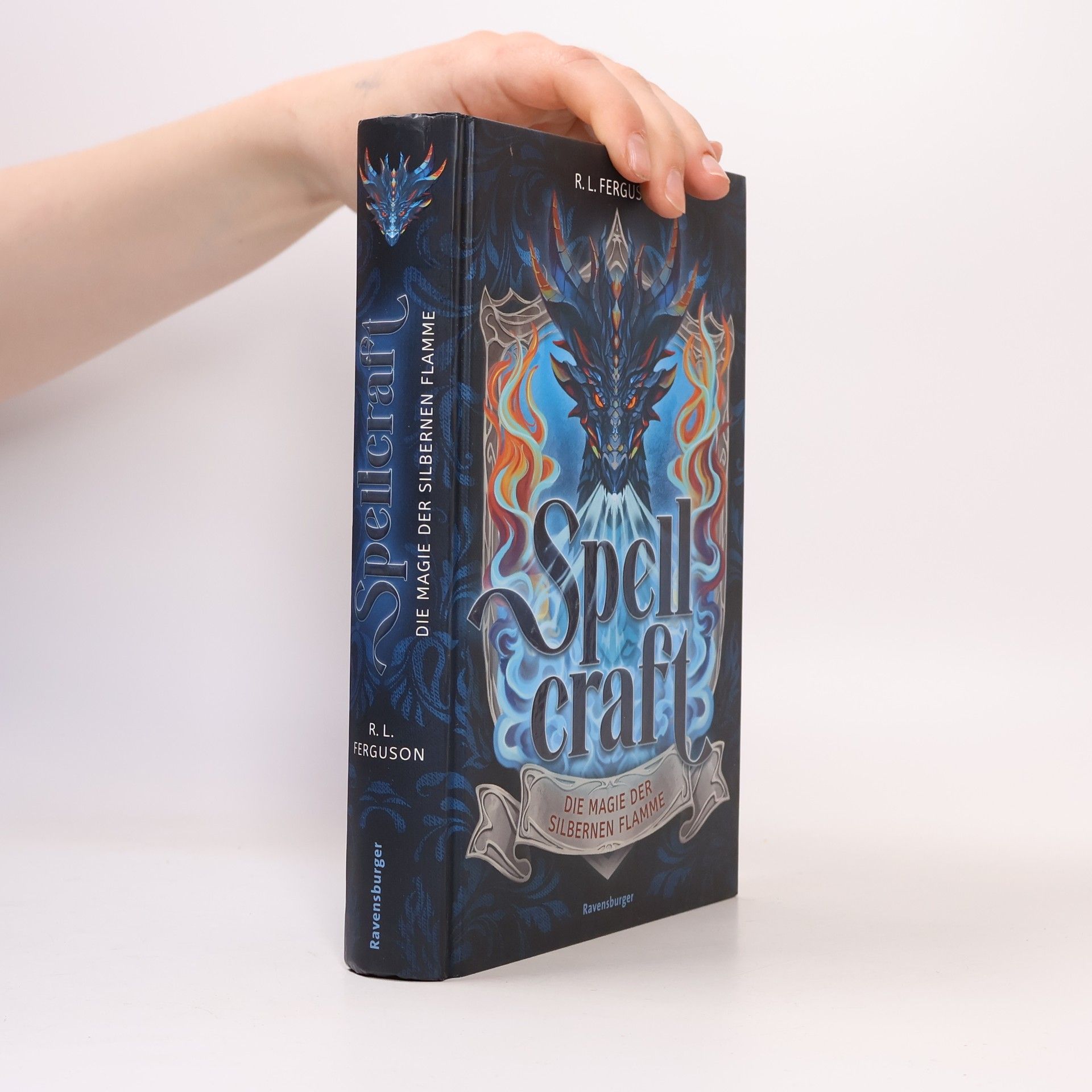 Spellcraft Band 1: Die Magie der silbernen Flamme