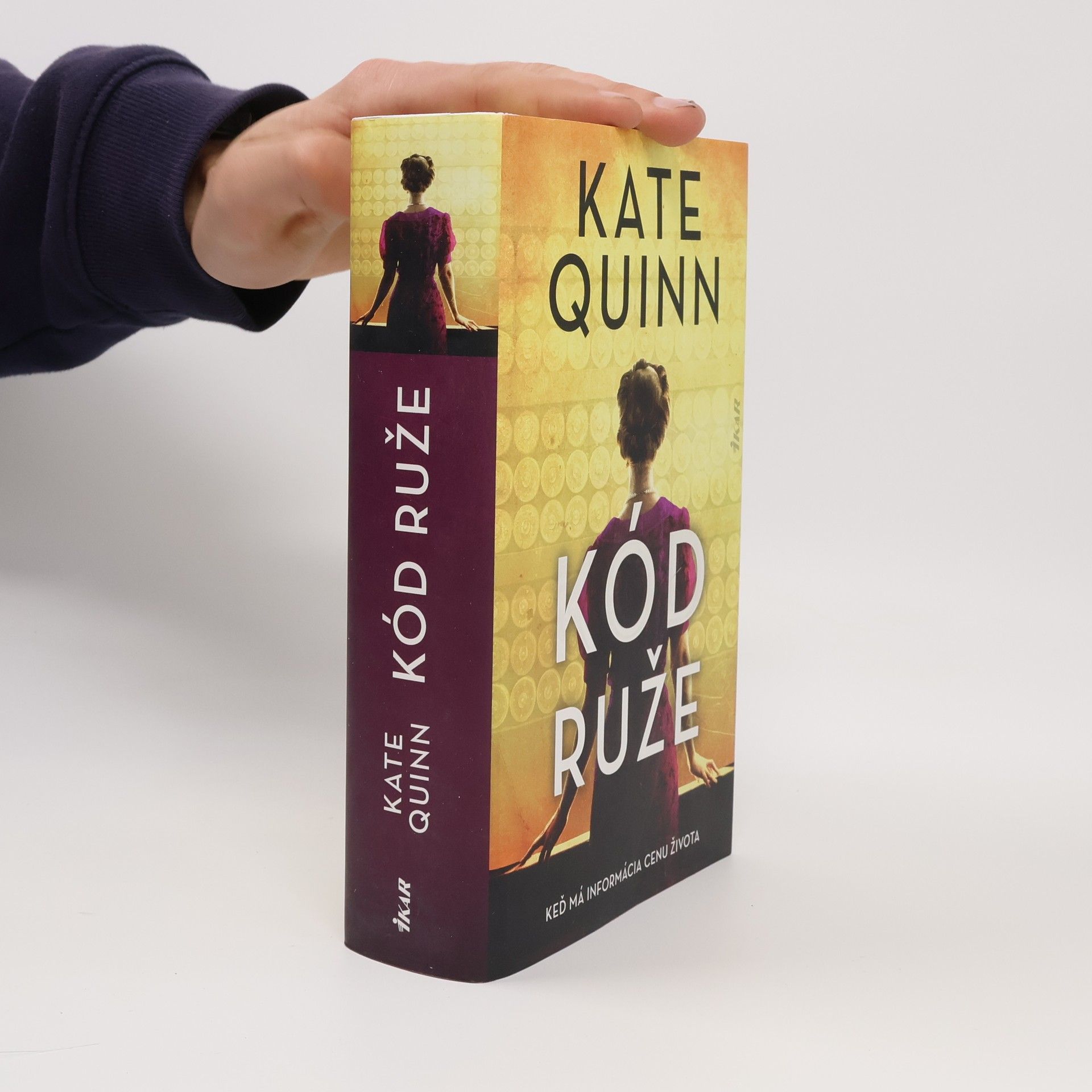Kate Quinn Kód ruže