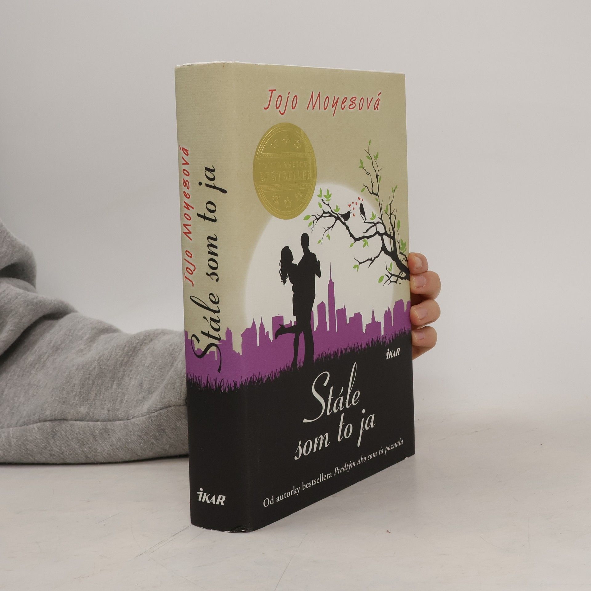 Jojo Moyes Stále som to ja