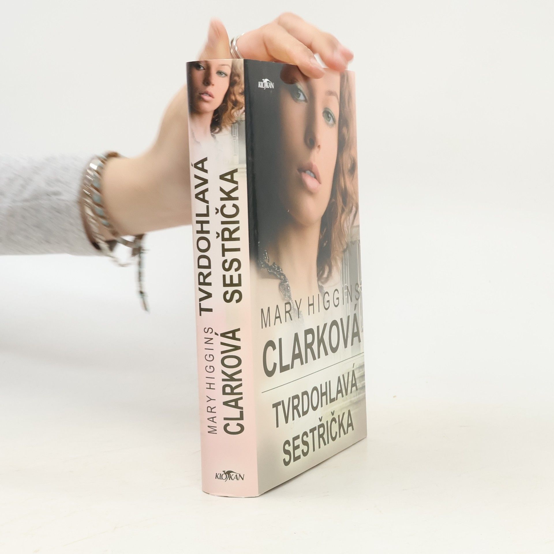 Mary Higgins Clark Tvrdohlavá sestřička