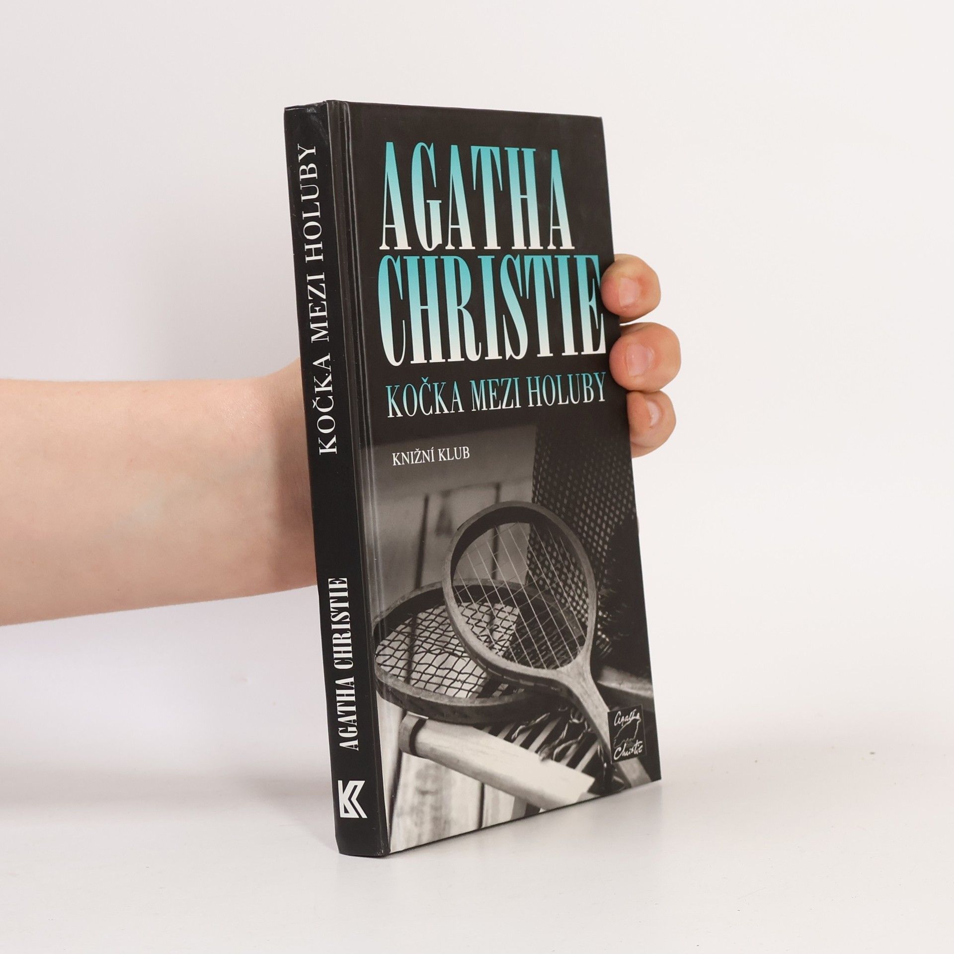 Agatha Christie Kočka mezi holuby